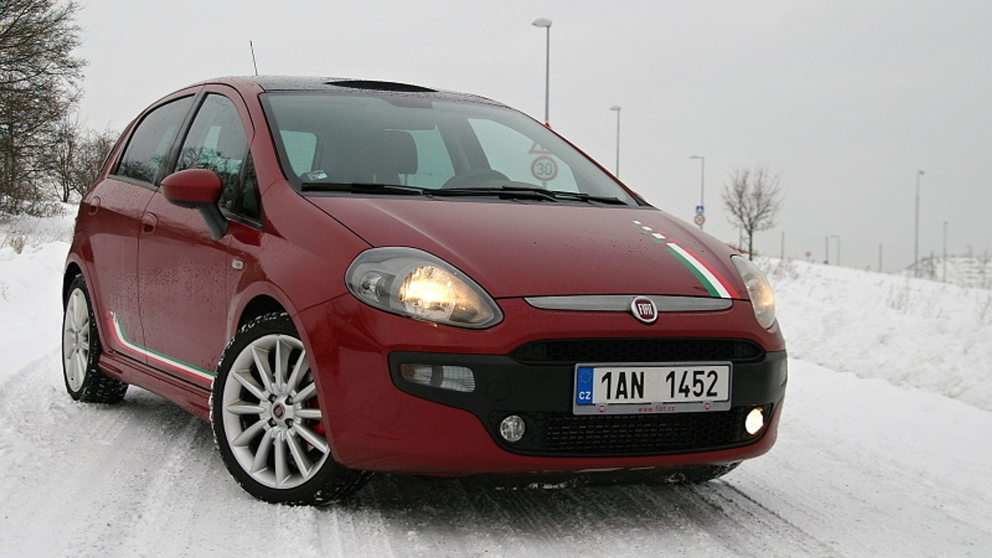 Fiat Punto Evo - 1 - Nejlevnější auta v ČR (11/22)