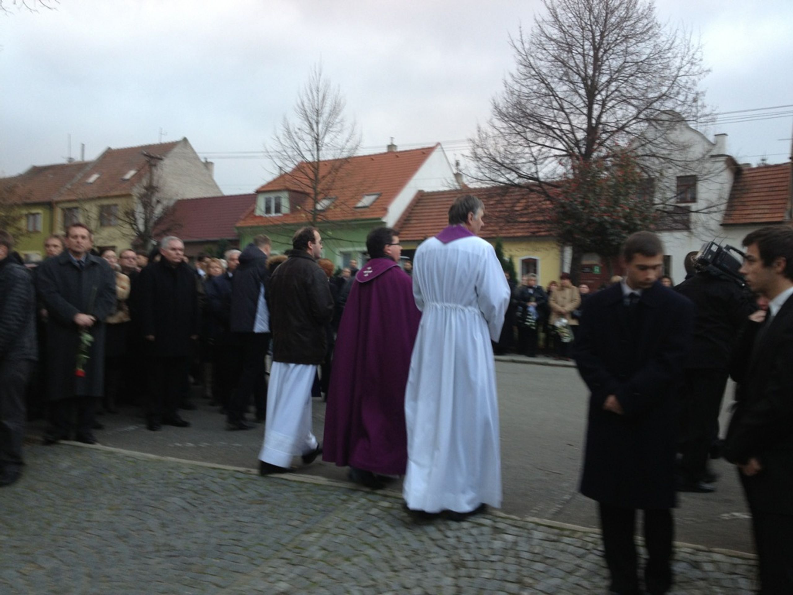 Pohřeb Karolíny a Natálie - Pohřeb Karolíny a Natálie (9/11)
