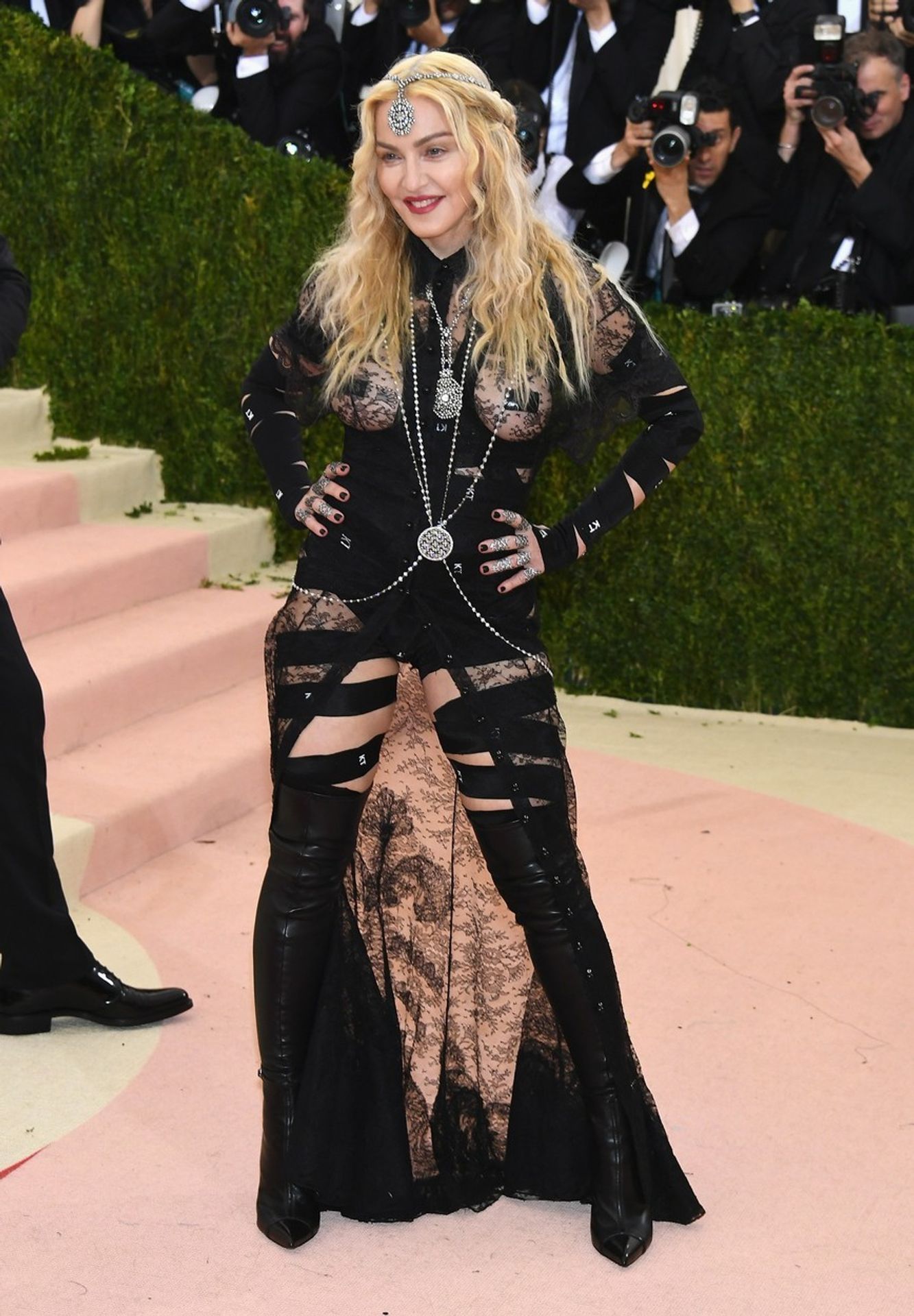 Madonna na Costume Gala - 3 - GALERIE: Madonniny nahé fotky jdou do aukce (6/8)