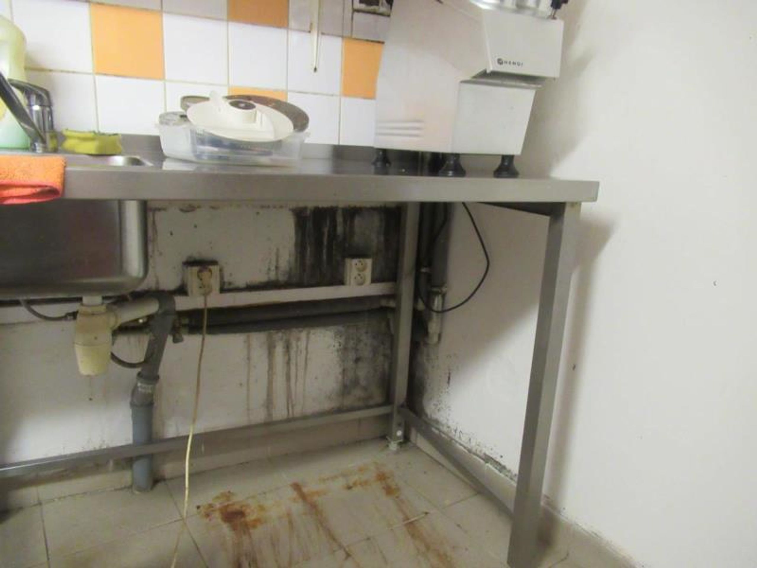 Pizza na zavolanou (3) - Uzavřené provozovny (86/101)