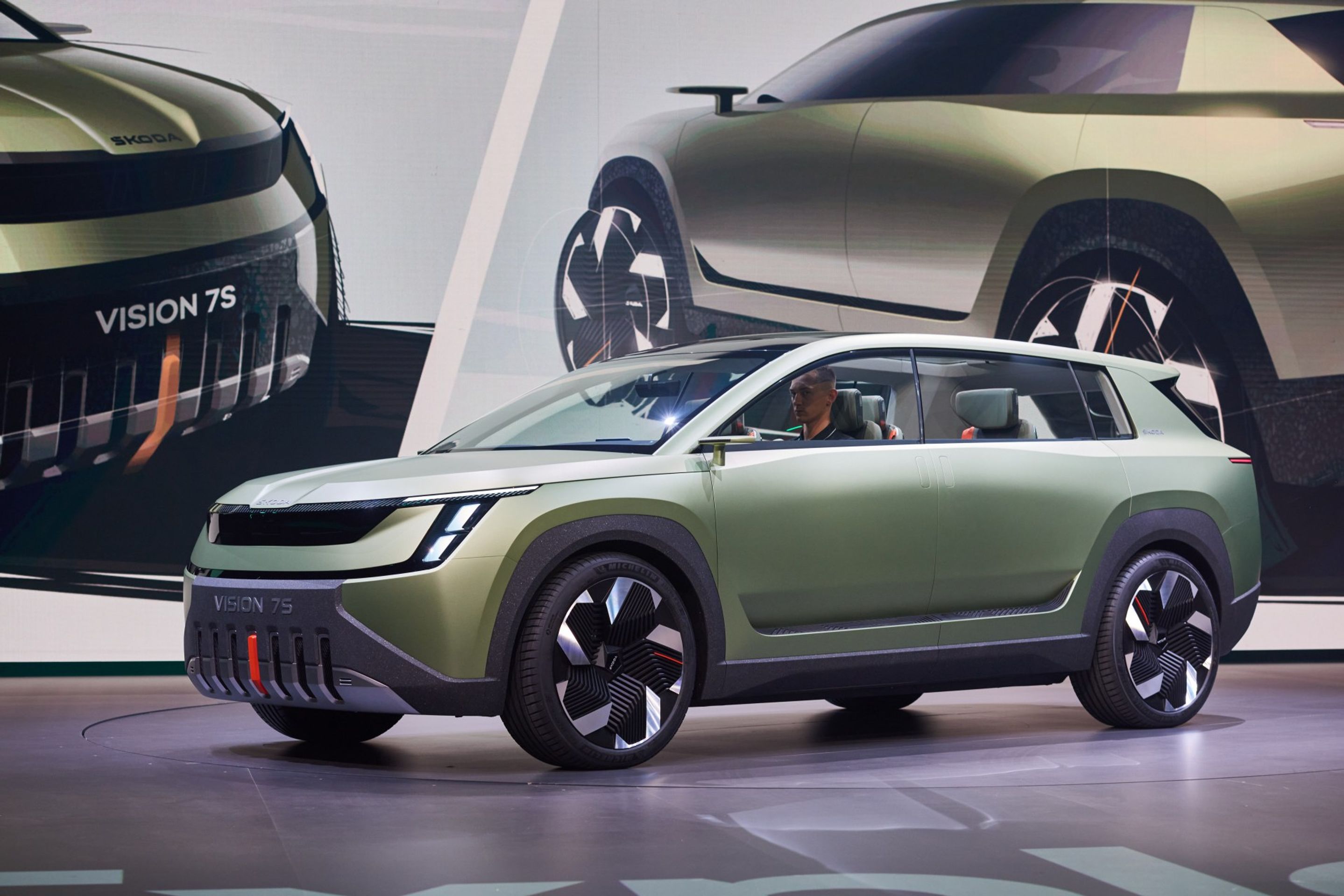 Studie Škoda Vision 7S - Nová Škoda Vision 7S do detailů (1/15)