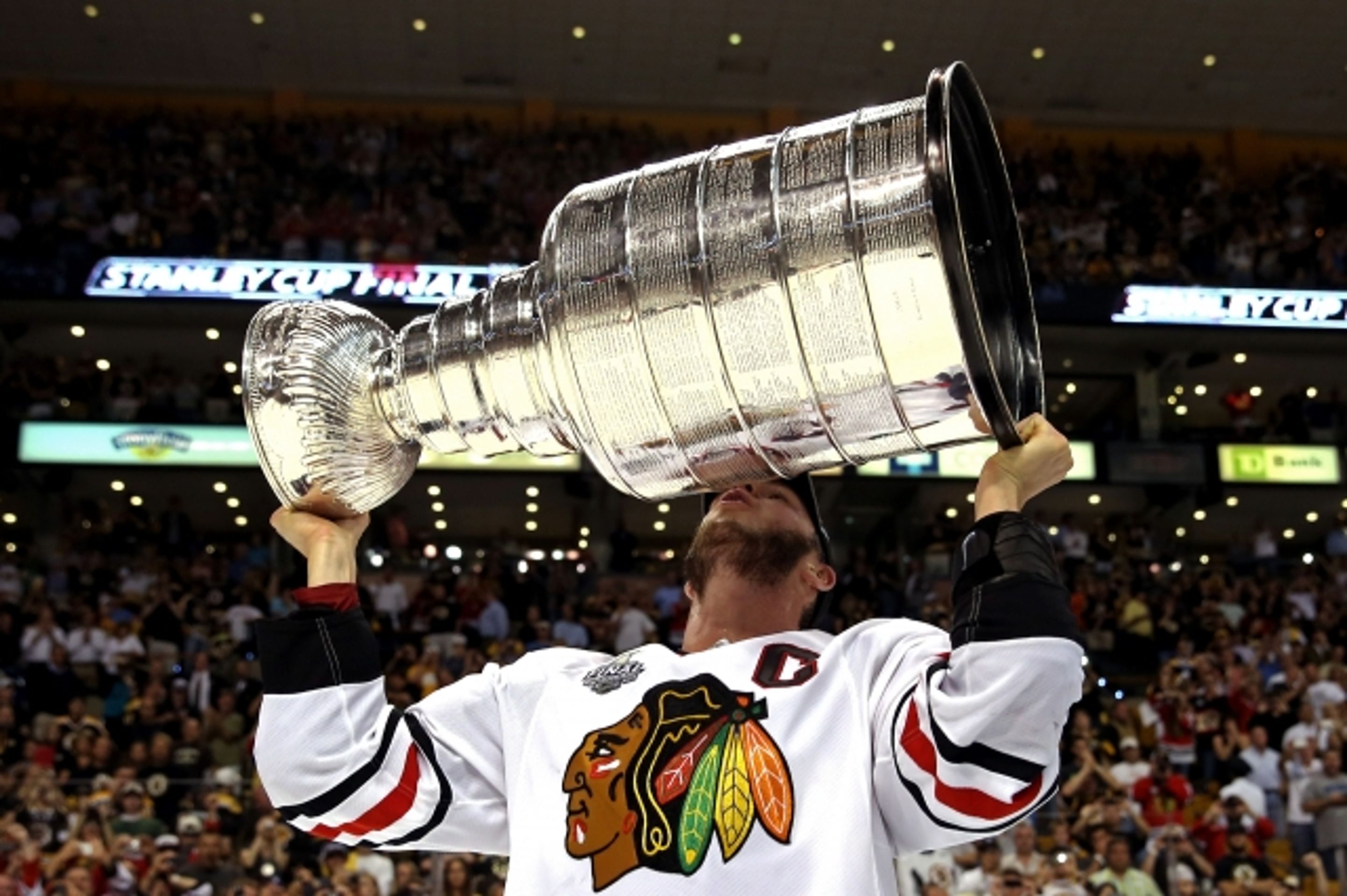 Chicago má Stanley Cup - OBRAZEM: Chicago získalo Stanley Cup (2/17)