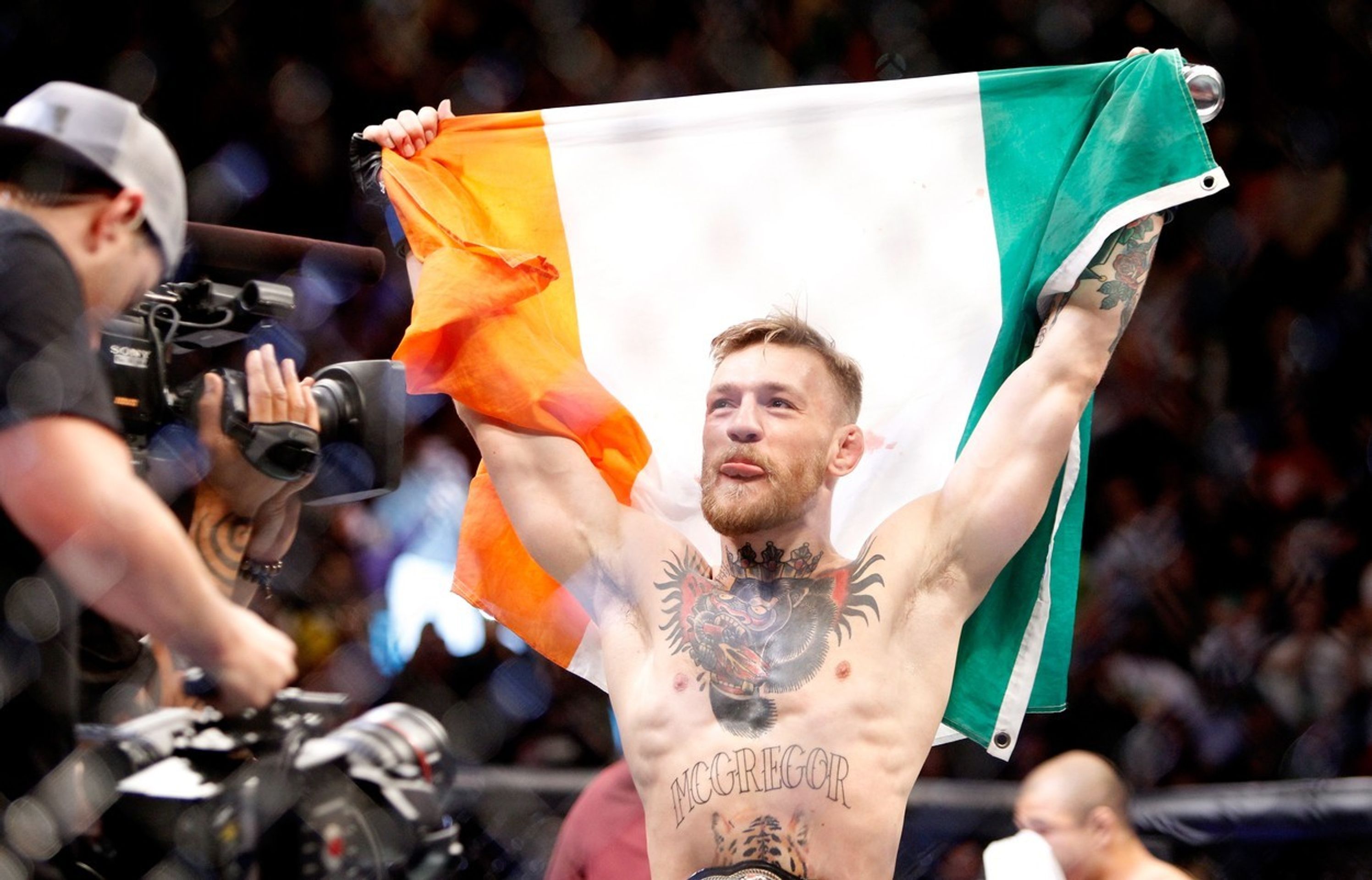 Conor McGregor - GALERIE: Conor McGregor vs. José Aldo (10/10)