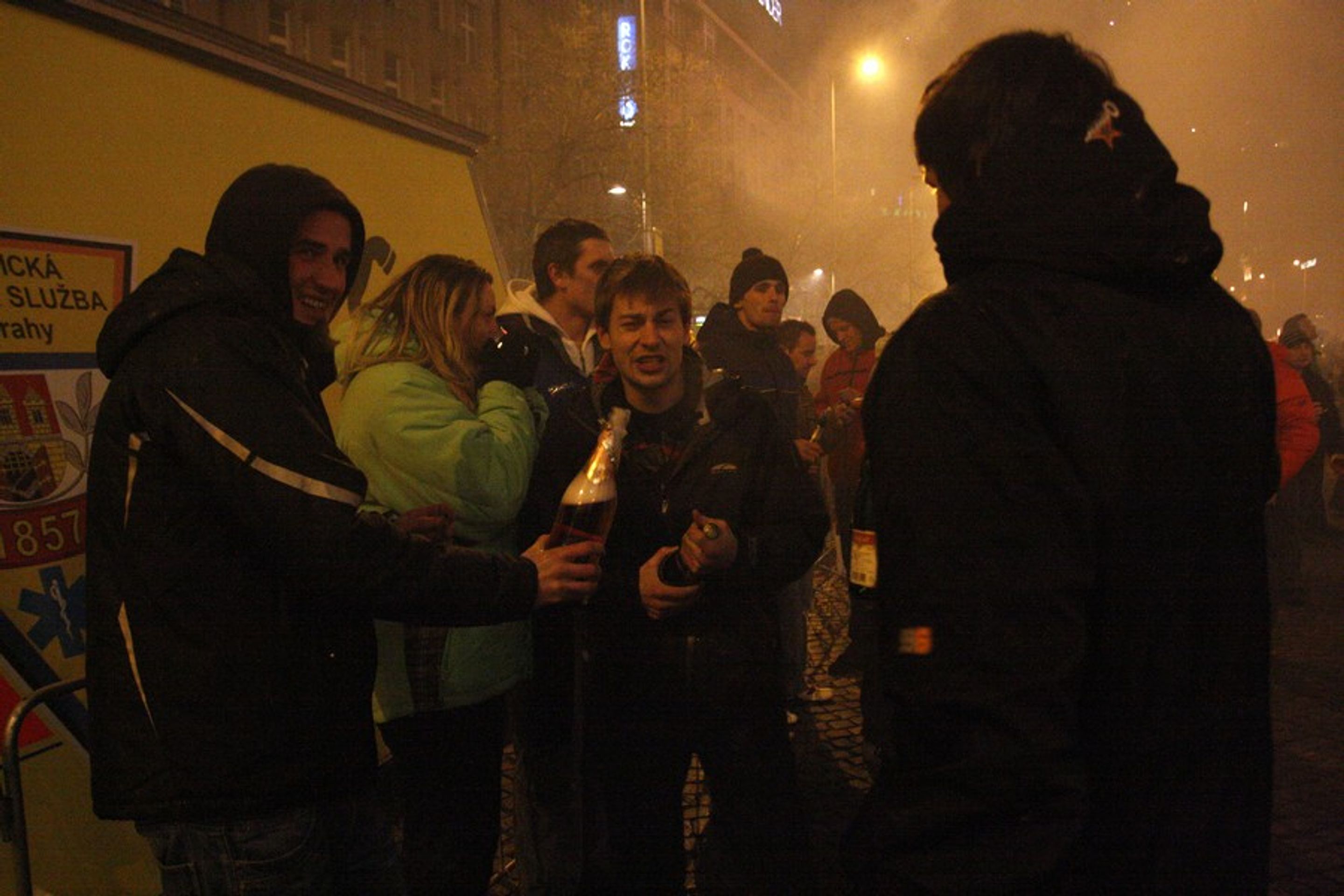Oslavy Nového roku na Vaclevském náměstí - 10 - GALERIE: Silvestr 2011 na Václavském náměstí (11/17)