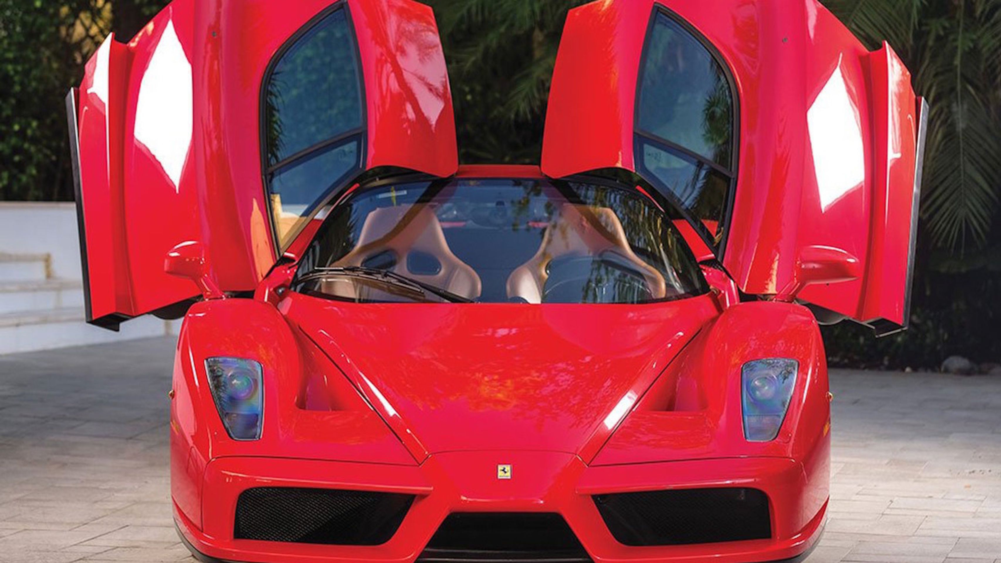Enzo - 20 - GALERIE: Tommy Hilfiger a jeho Ferrari Enzo (10/10)