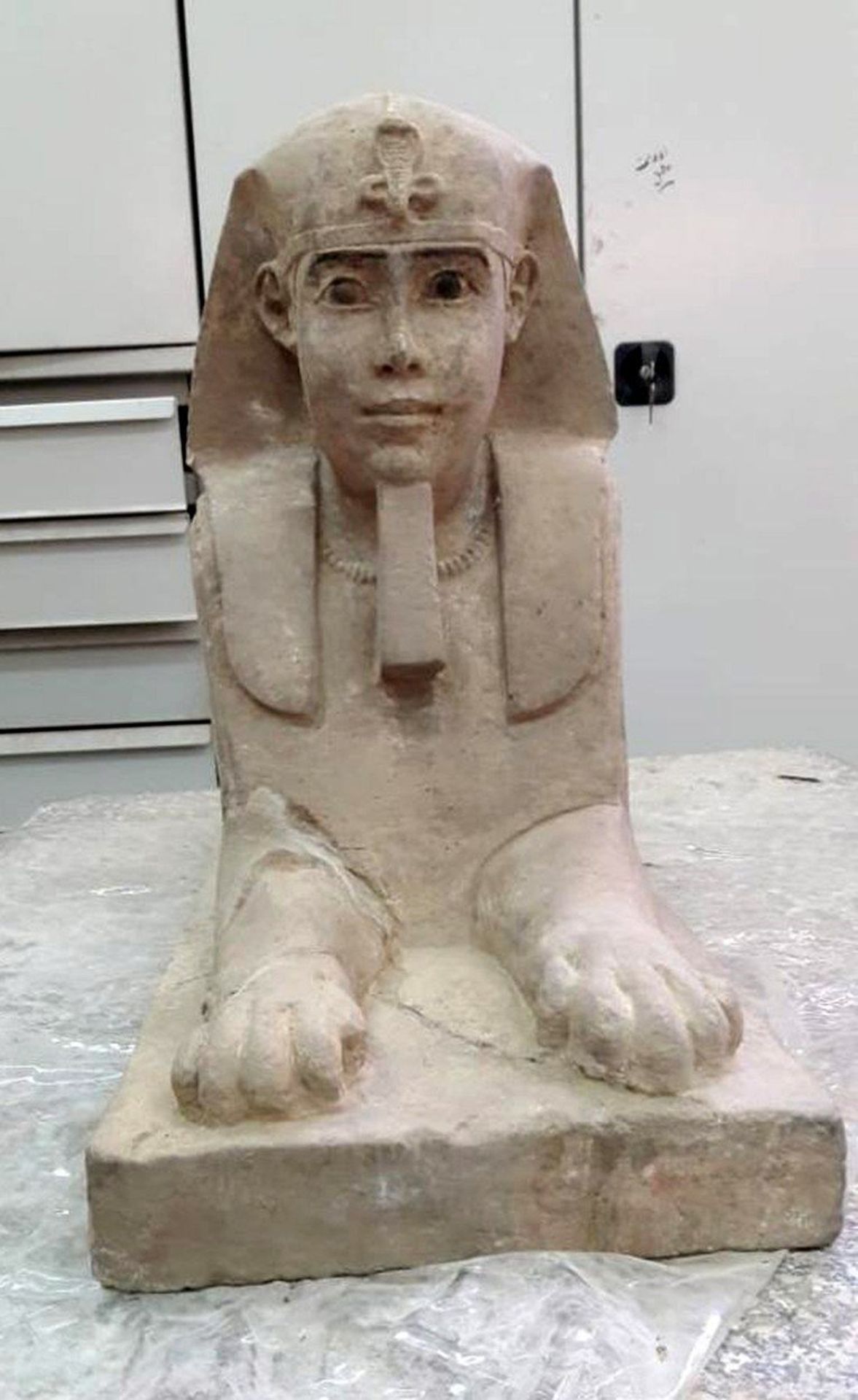 V Egyptě našli přes dva tisíce let starou sfingu - 1 - GALERIE: V Egyptě našli přes dva tisíce let starou sfingu (1/4)