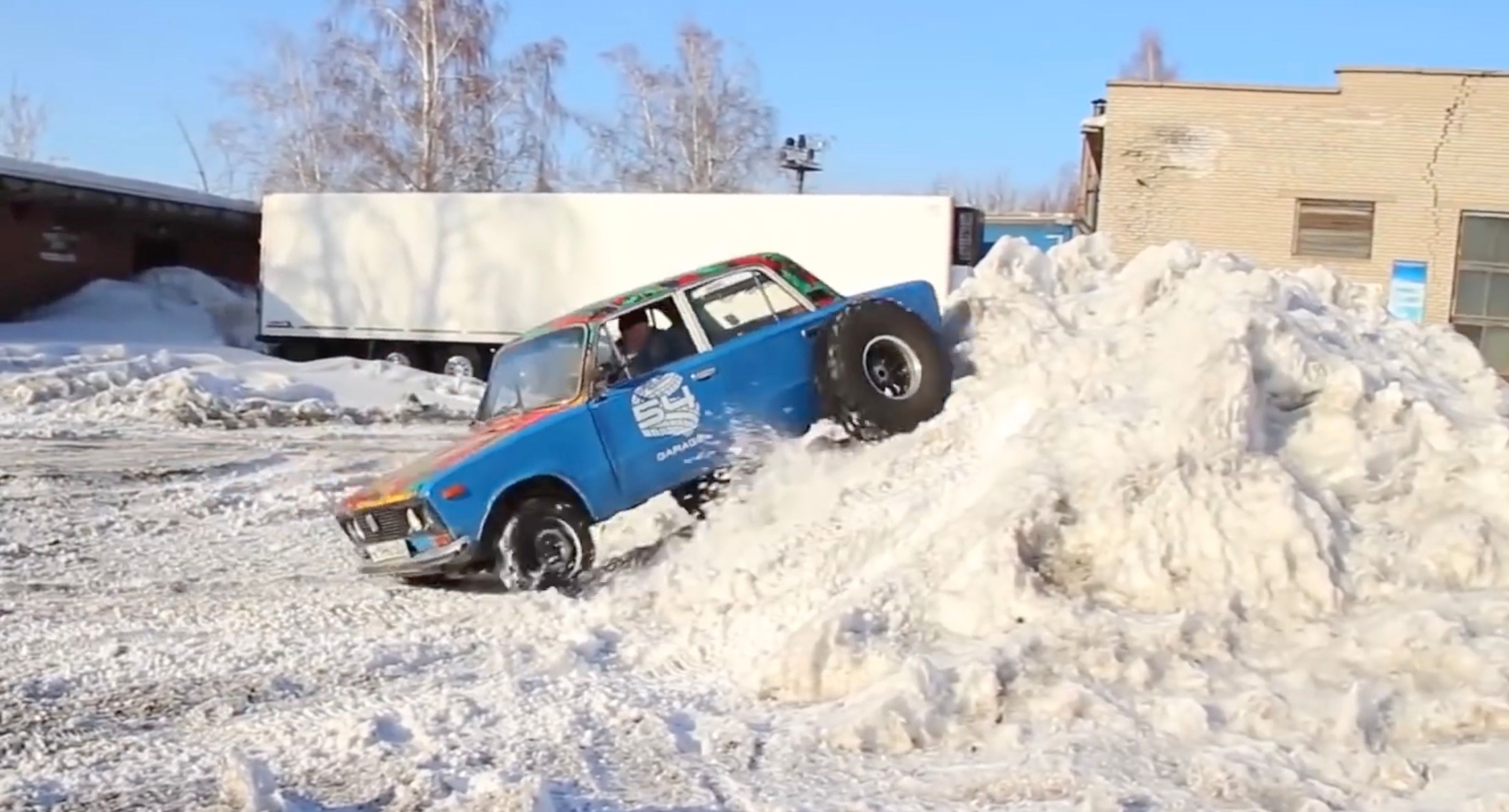 Žigulík s obřími koly - 17 - Fotogalerie: Monster truck ze starého žigulíka (5/11)