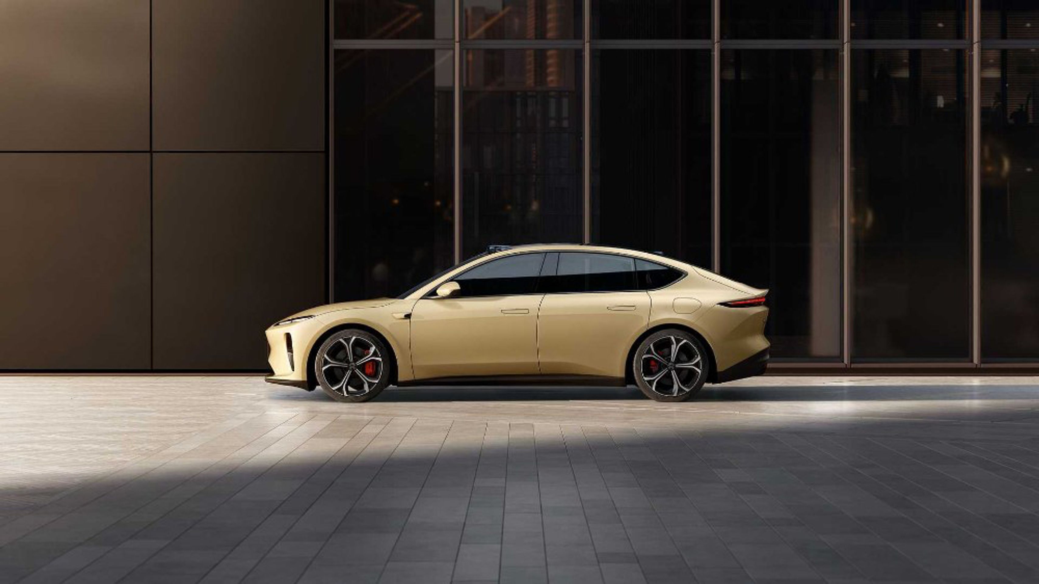 Nio ET5 - Jak dopadla čínská auta v testech ADAC (10/13)
