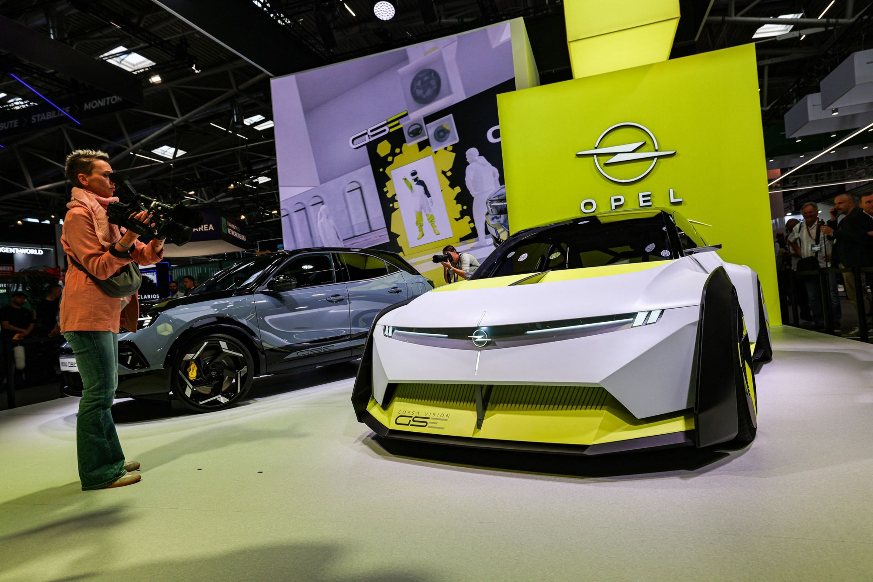 Opel přivezl ochutnávku nové podznačky GSE (Grand Sport Electric) - Autosalon v Mnichově ukazuje budoucnost automobilového průmyslu (24/37)