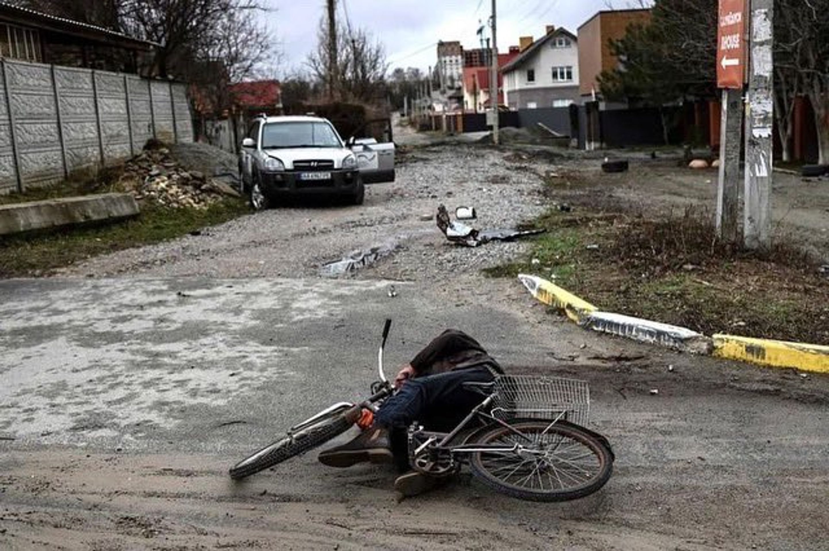 Masakr v Buči a okolí - Masakr v Buči a okolí (6/12)