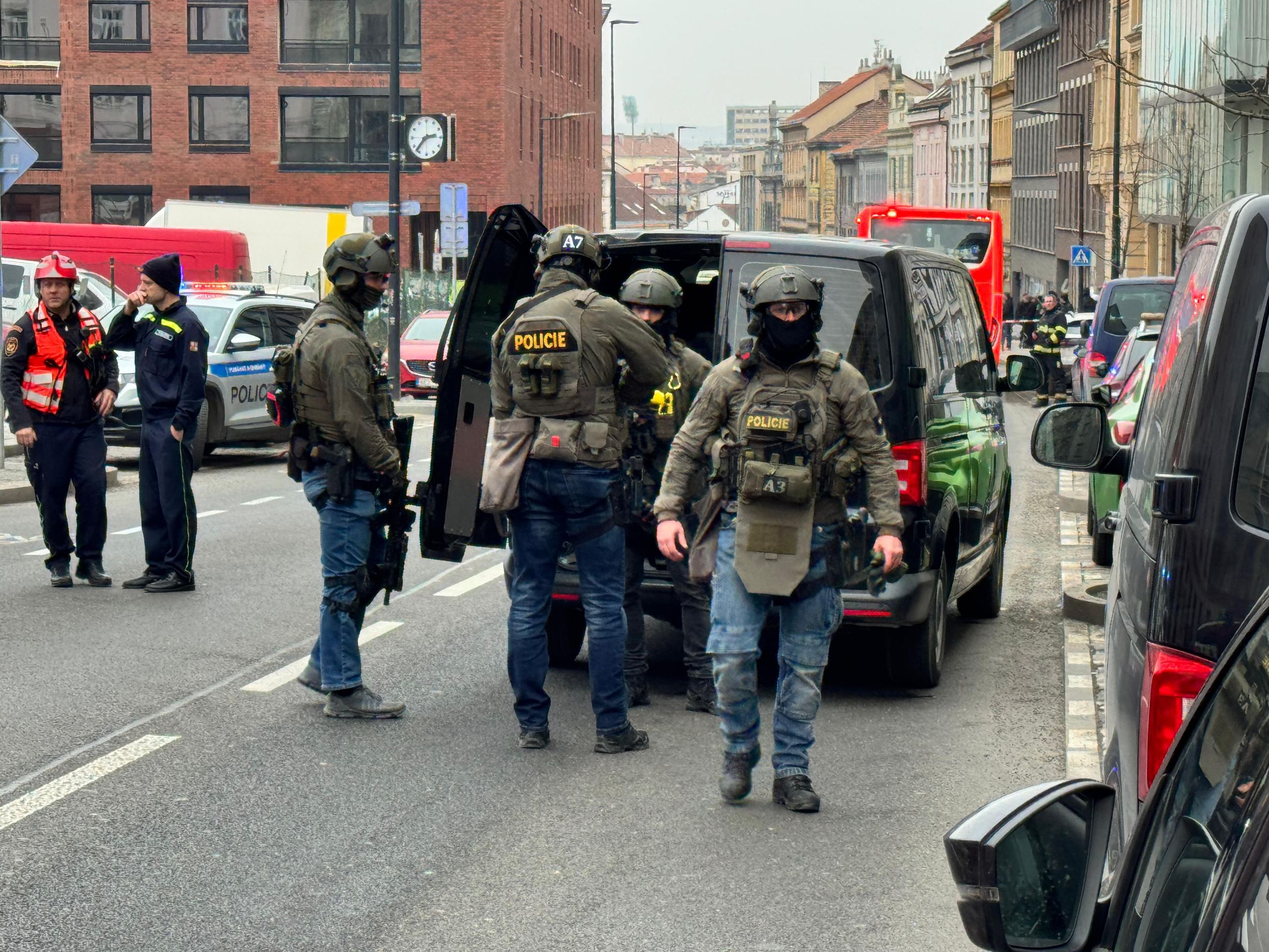 Policejní zásah na Žižkově - Policejní zásah na Žižkově (4/12)