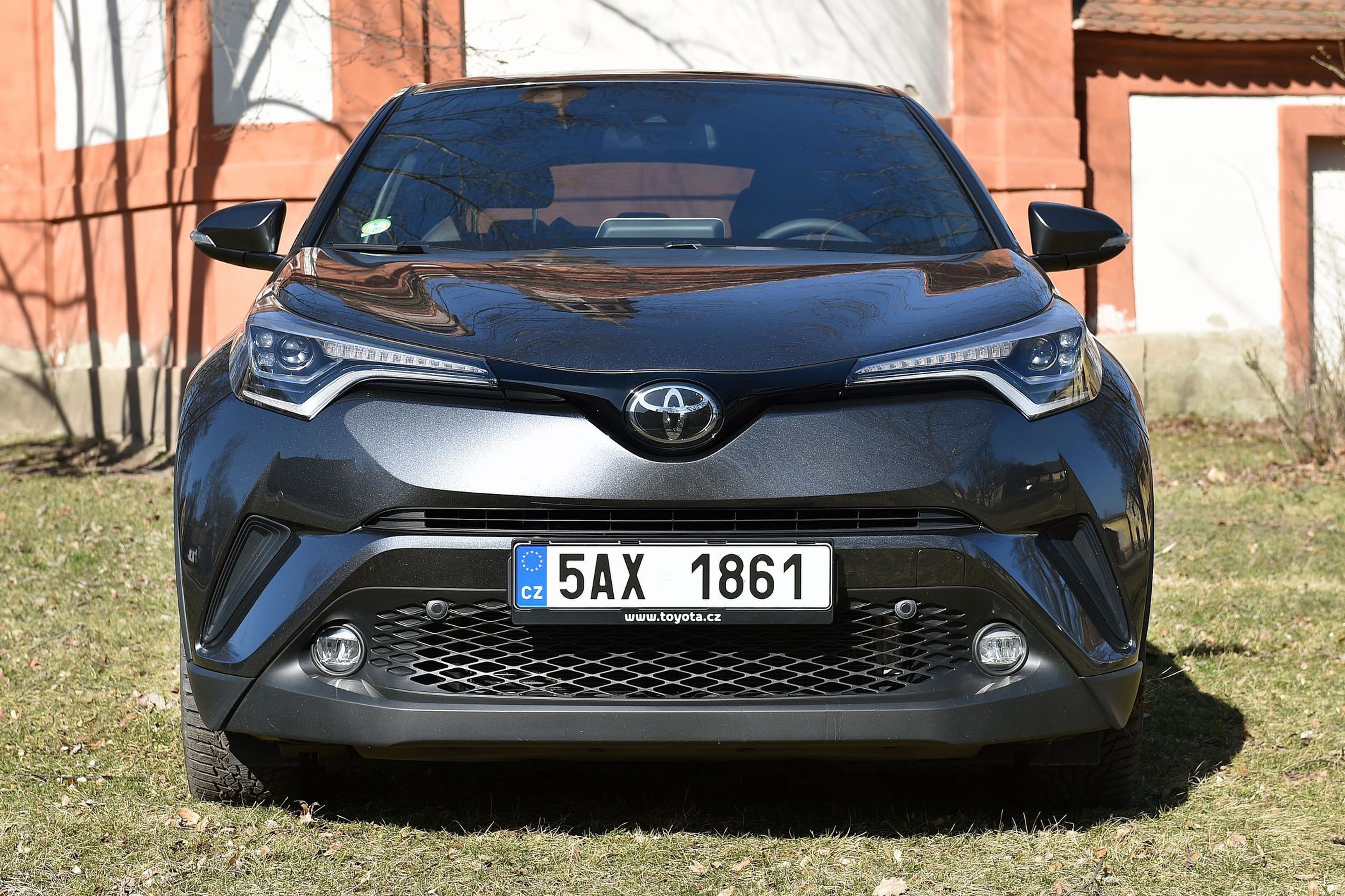 Toyota C-HR - 4 - GALERIE: Toyota C-HR (7/12)