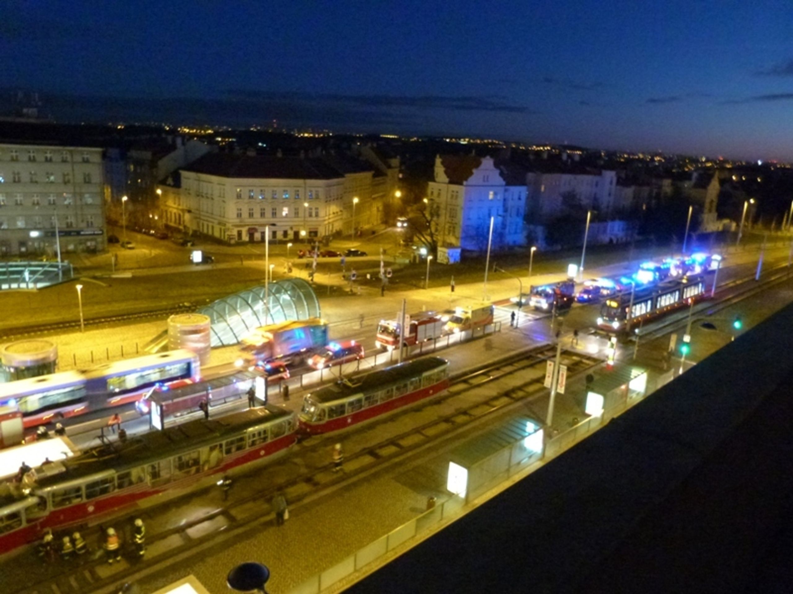 Nehoda tramvají na Hradčanské - 1 - Nehoda tramvají na Hradčanské (6/9)