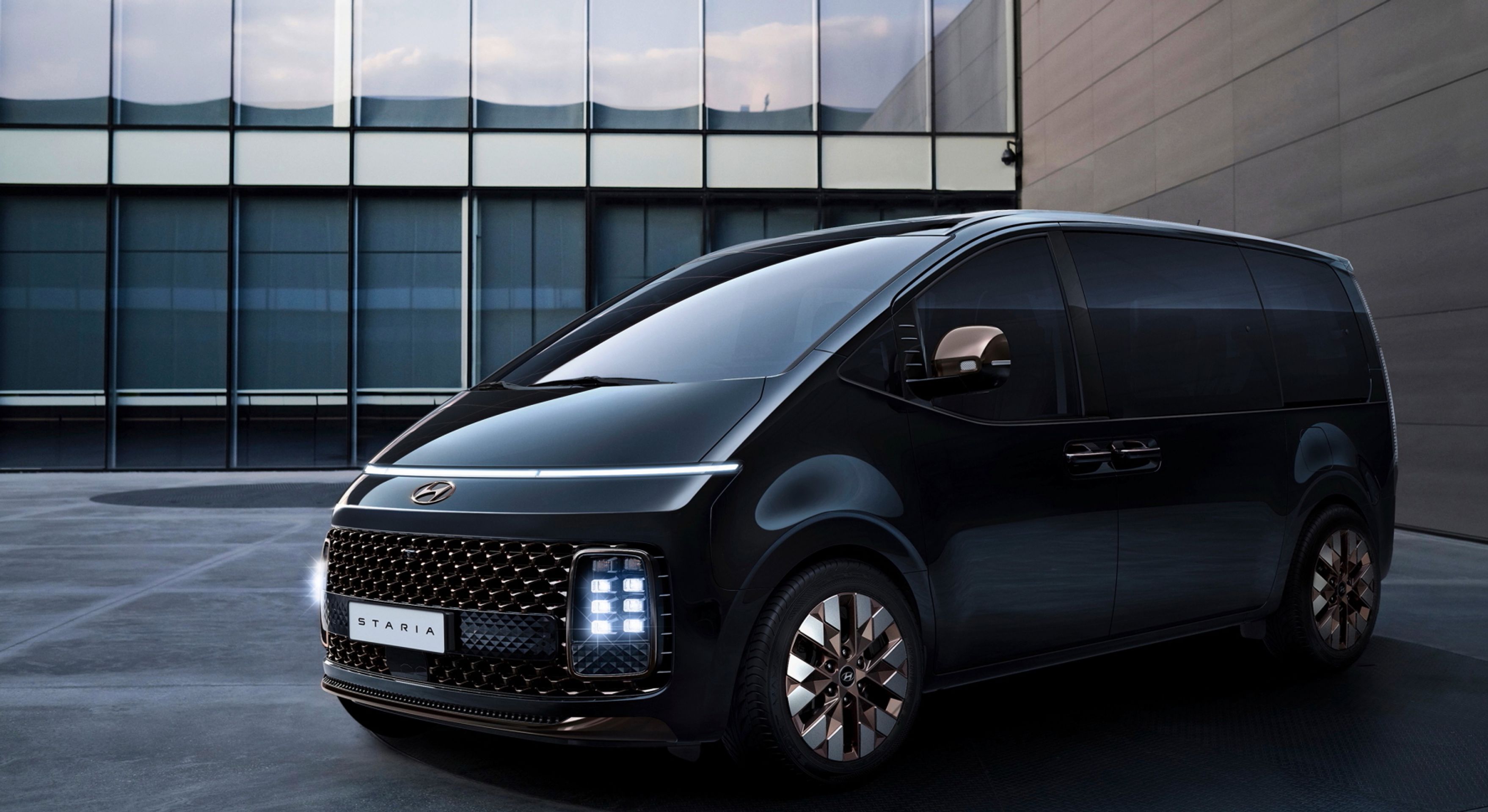 Hyundai Staria - 12 - Fotogalerie: Futuristická minidodávka Hyundai Staria (3/21)