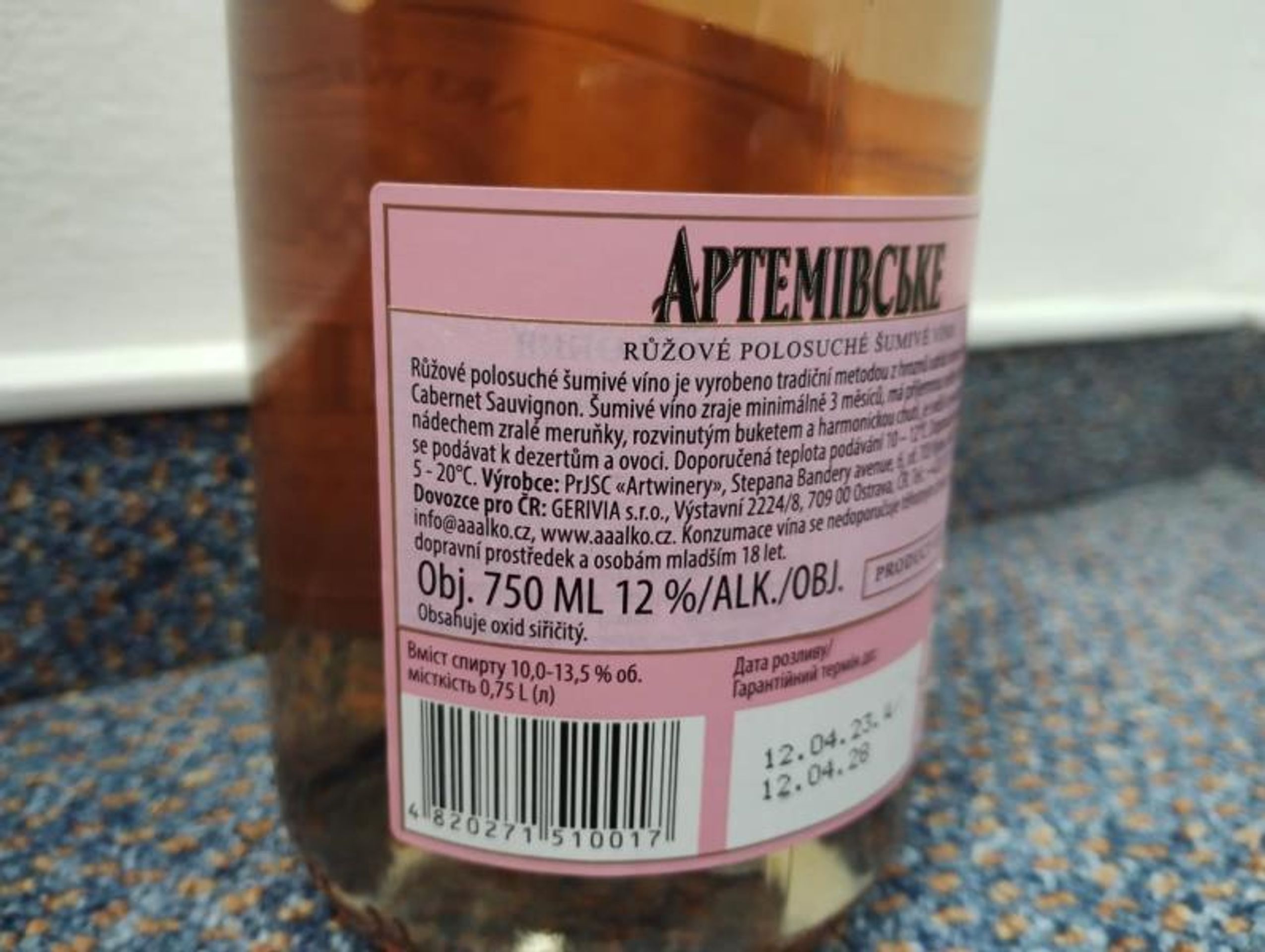 ARTEMIVSKE, růžové polosuché šumivé víno, alk. 12 % obj., víno z Ukrajiny (4) - Závadné potraviny (31/34)