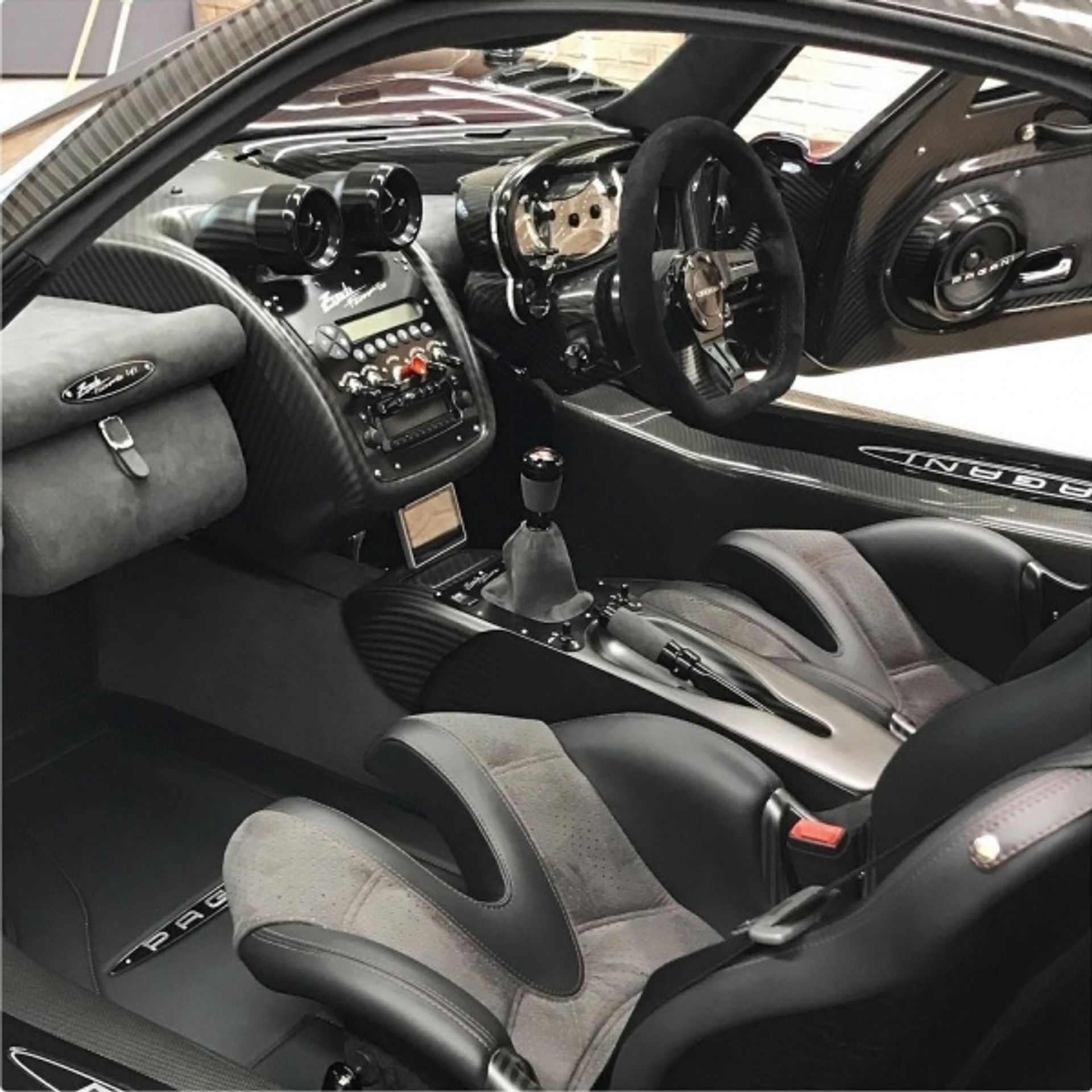 Pagani - 31 - GALERIE: Pagani Zonda Fantasma Evo (2/16)