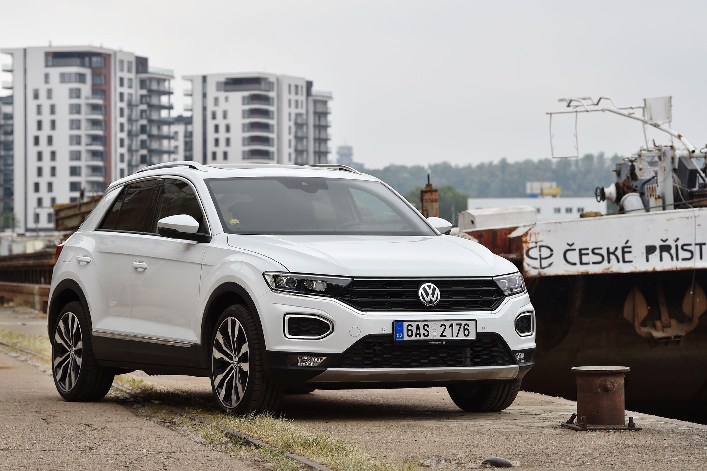 Volkswagen T-Roc - 6 - GALERIE: Volkswagen T-Roc (5/21)
