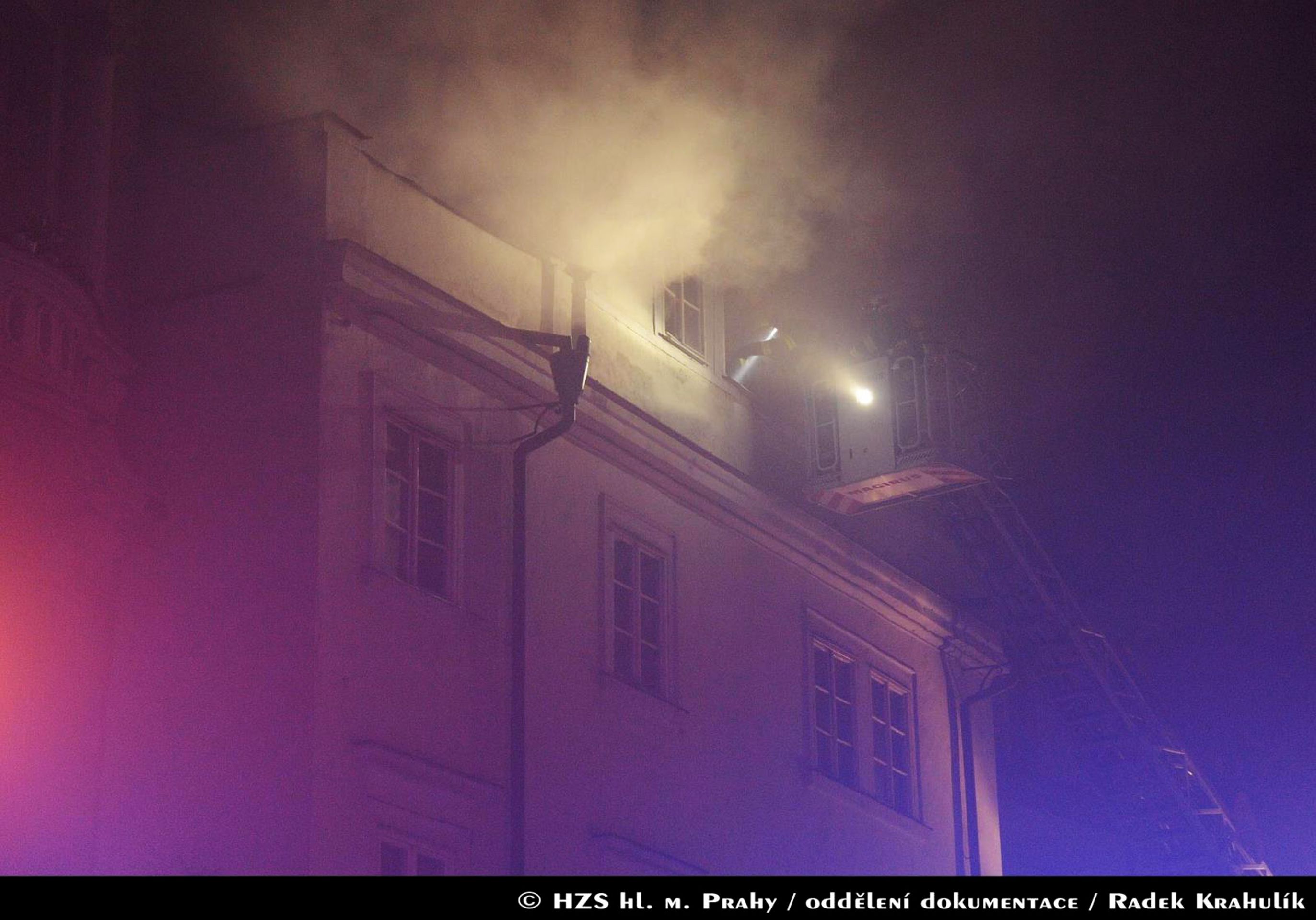 Požár v restauraci v centru Prahy - 9 - GALERIE: Požár v restauraci v centru Prahy (9/9)