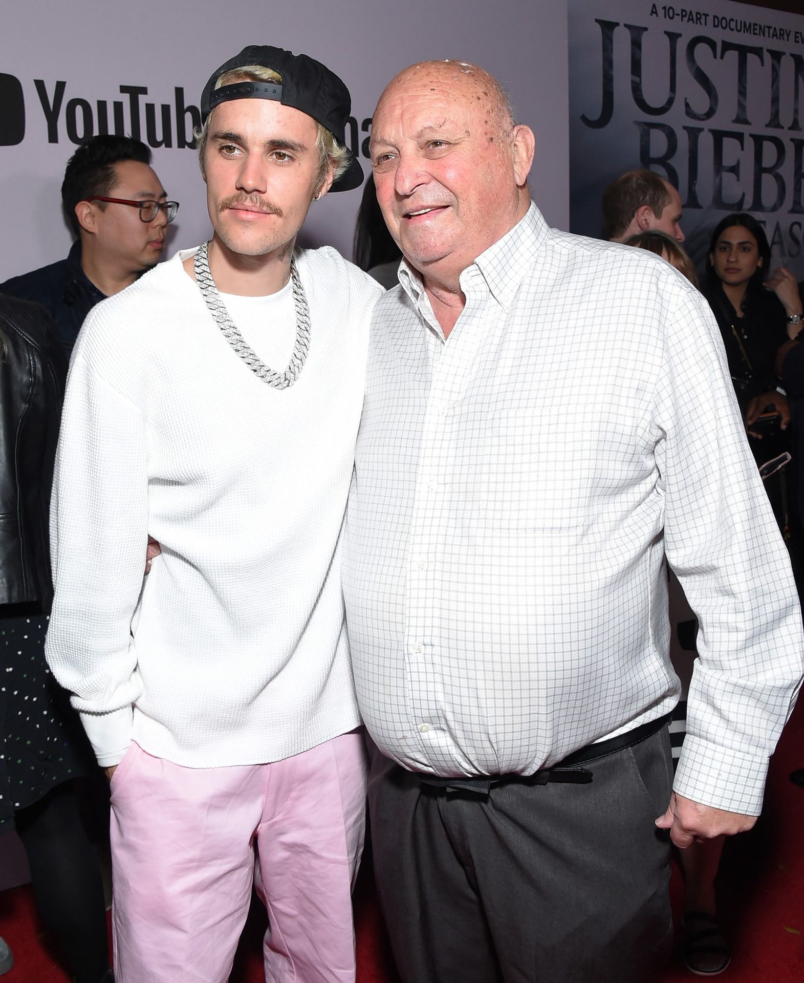 Justin Bieber se svým dědečkem Brucem Dalem, 28. 1. 2020 - Justin Bieber (4/8)