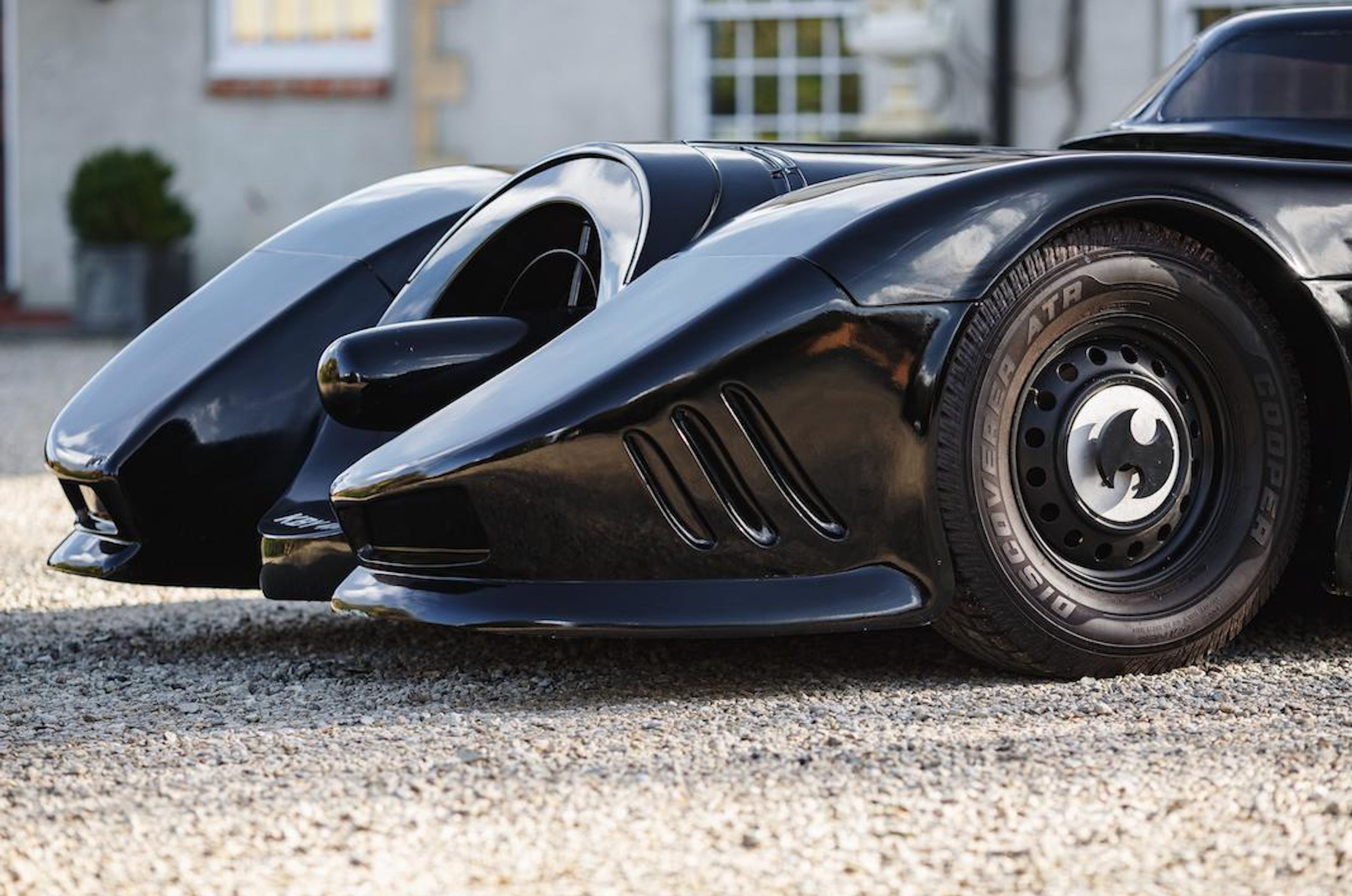 Batmobil je na prodej - 23 - Fotogalerie: Parádní replika ikonického Batmobilu (12/16)