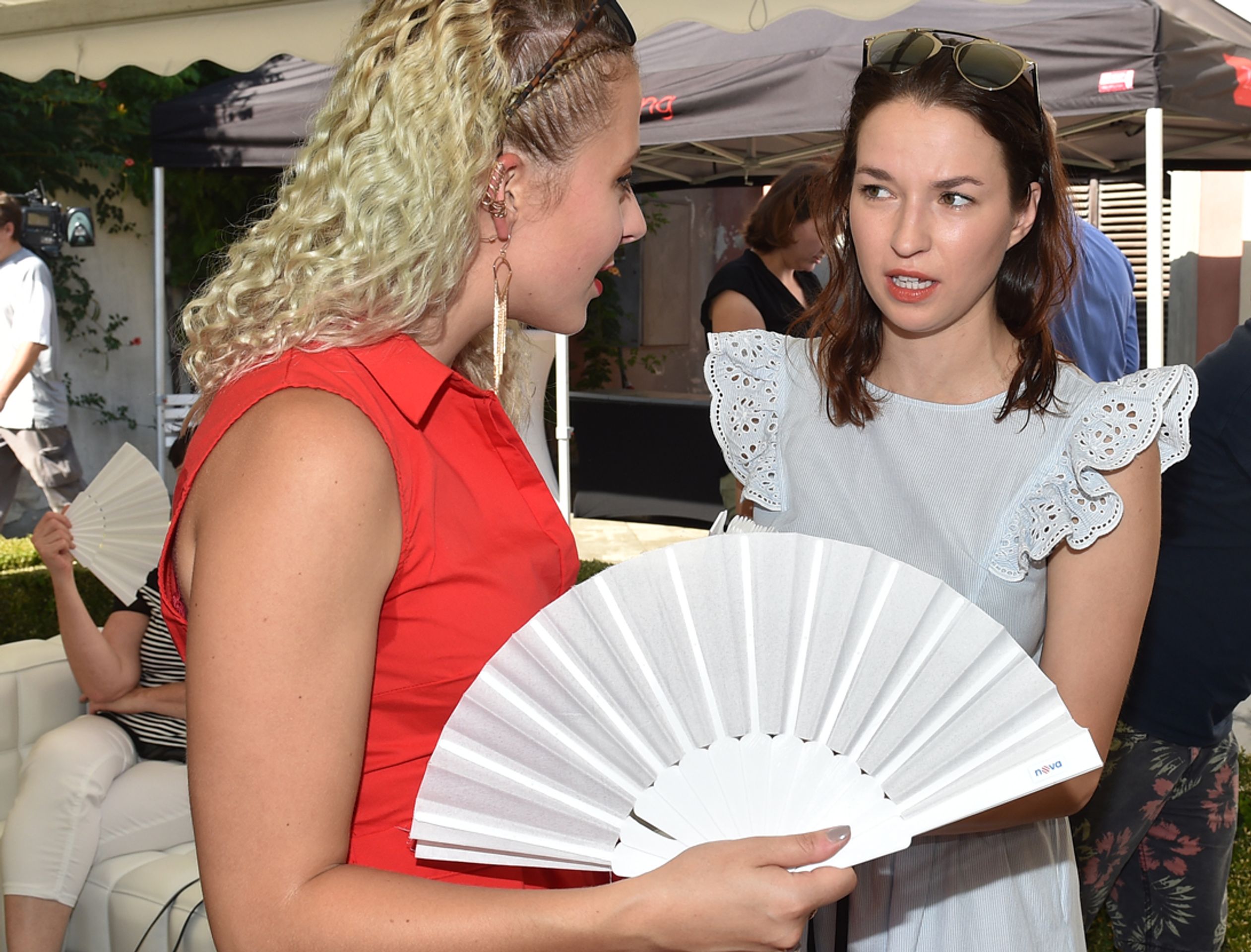 Kdo se ukázal na tiskové konferenci k podzimnímu programovému schématu - Anna Slováčková a Berenika Kohoutová - GALERIE: Kdo se ukázal na tiskové konferenci k podzimnímu programovému schématu (15/26)