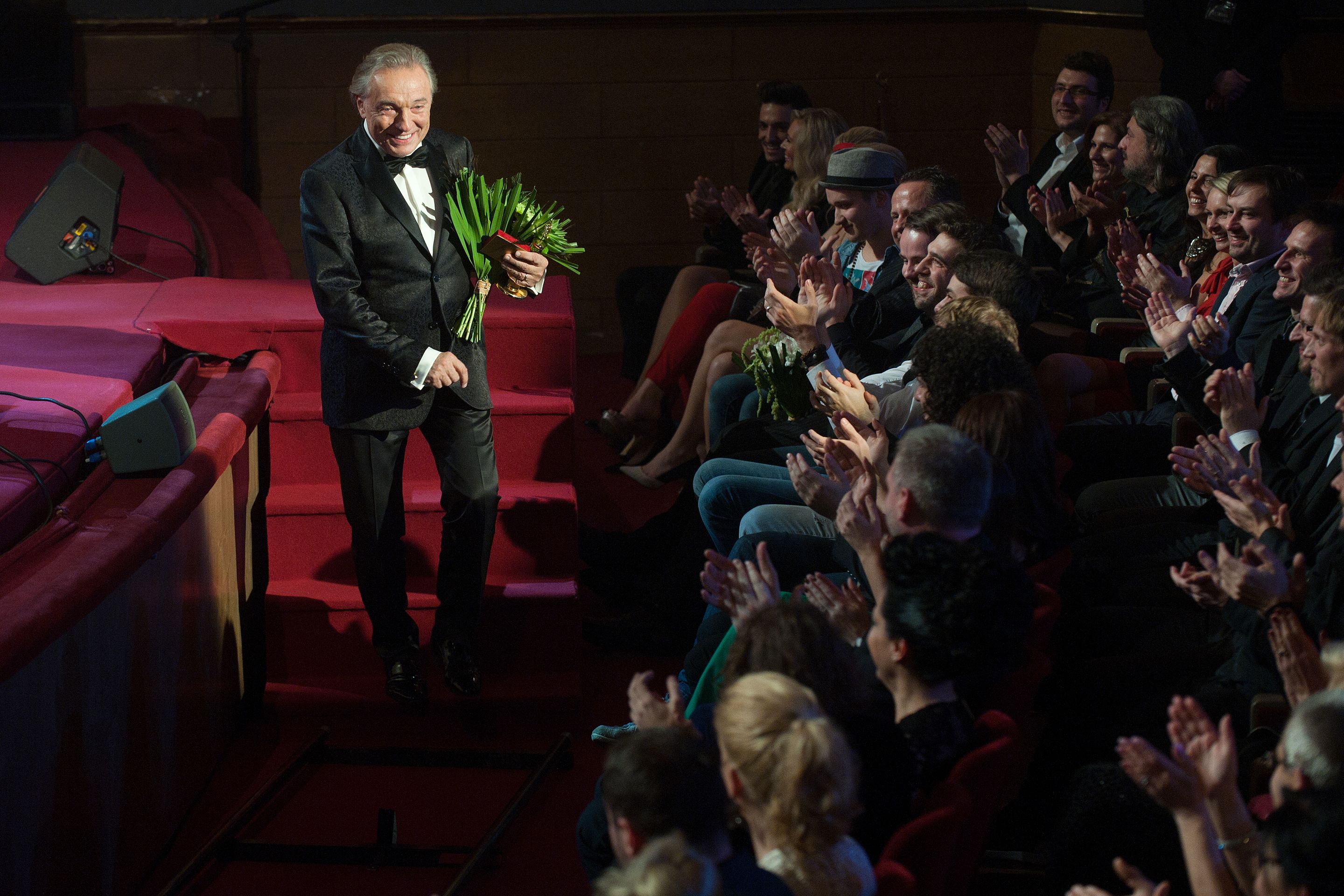 Karel Gott opět vyhrál Českého slavíka - Fotogalerie z vyhlášení i zákulisí ČESKÝ SLAVÍK MATTONI 2014 (49/51)