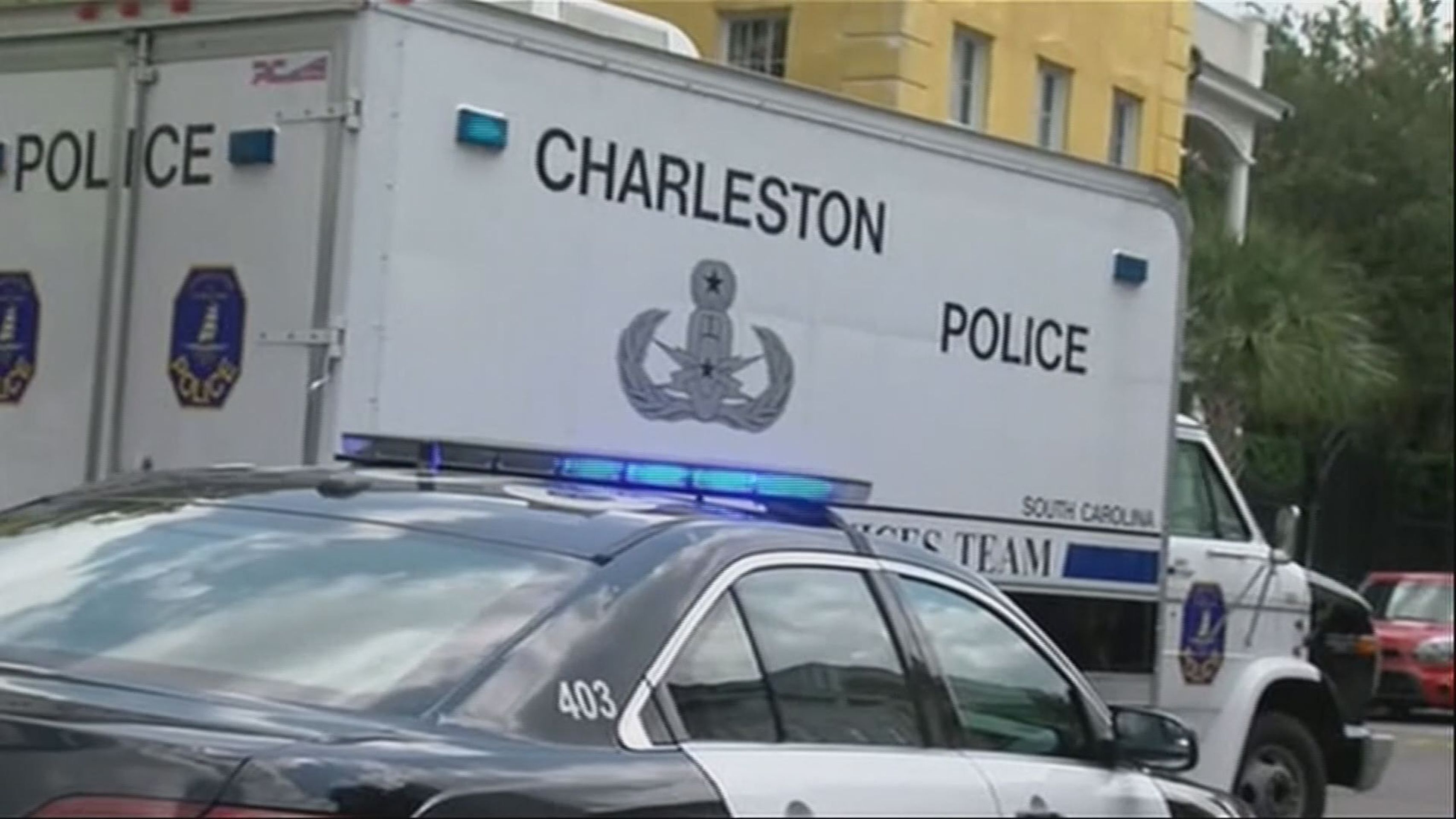 Charleston - 4 - GALERIE: Střelec v Charlestonu drží rukojmí (1/4)