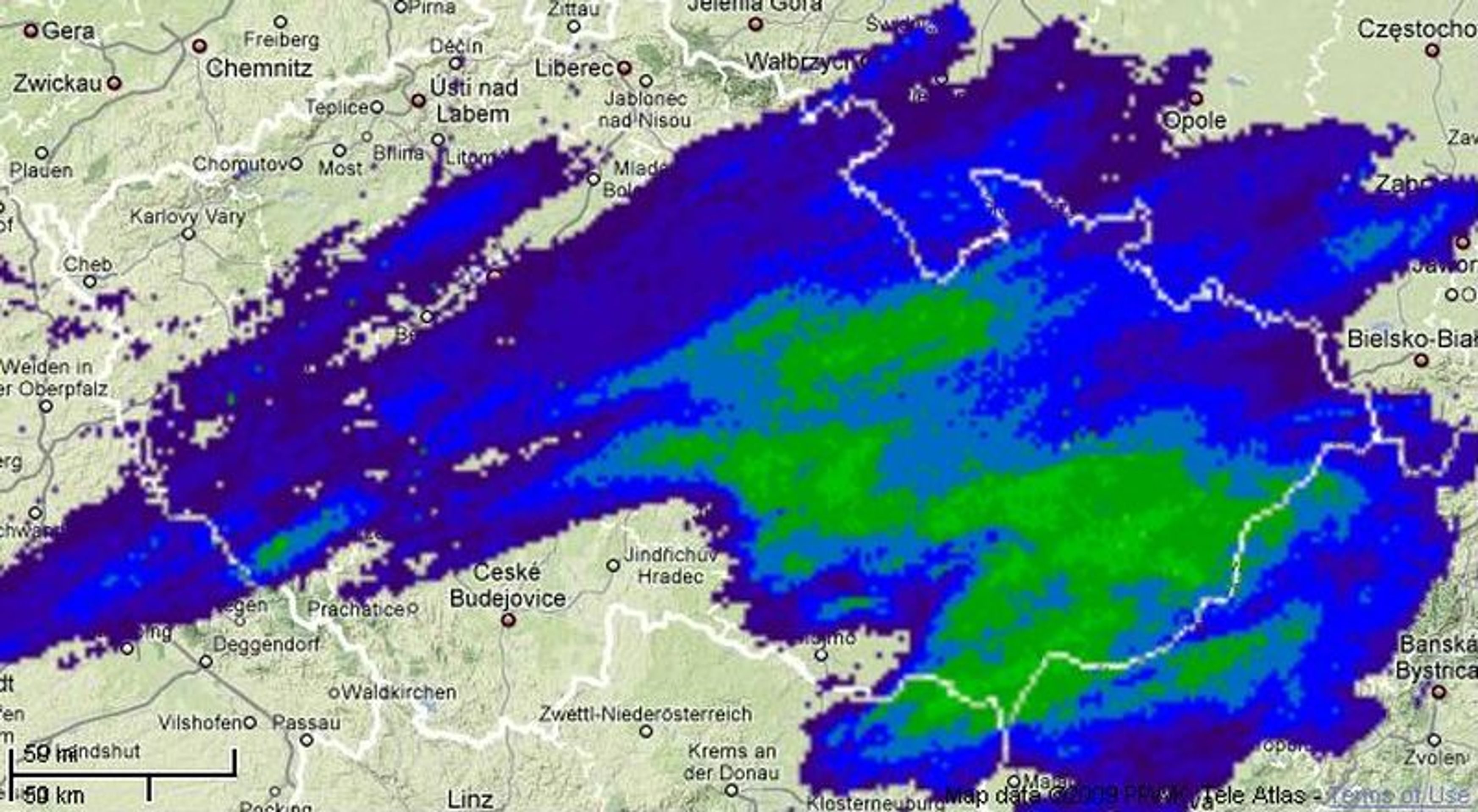 Počasí v Česku v 10:15 hodin. Sněží téměř v celém Česku, ve Zlíně zasedá krizový štáb - GALERIE: Postup fronty přes Česko (1/3)