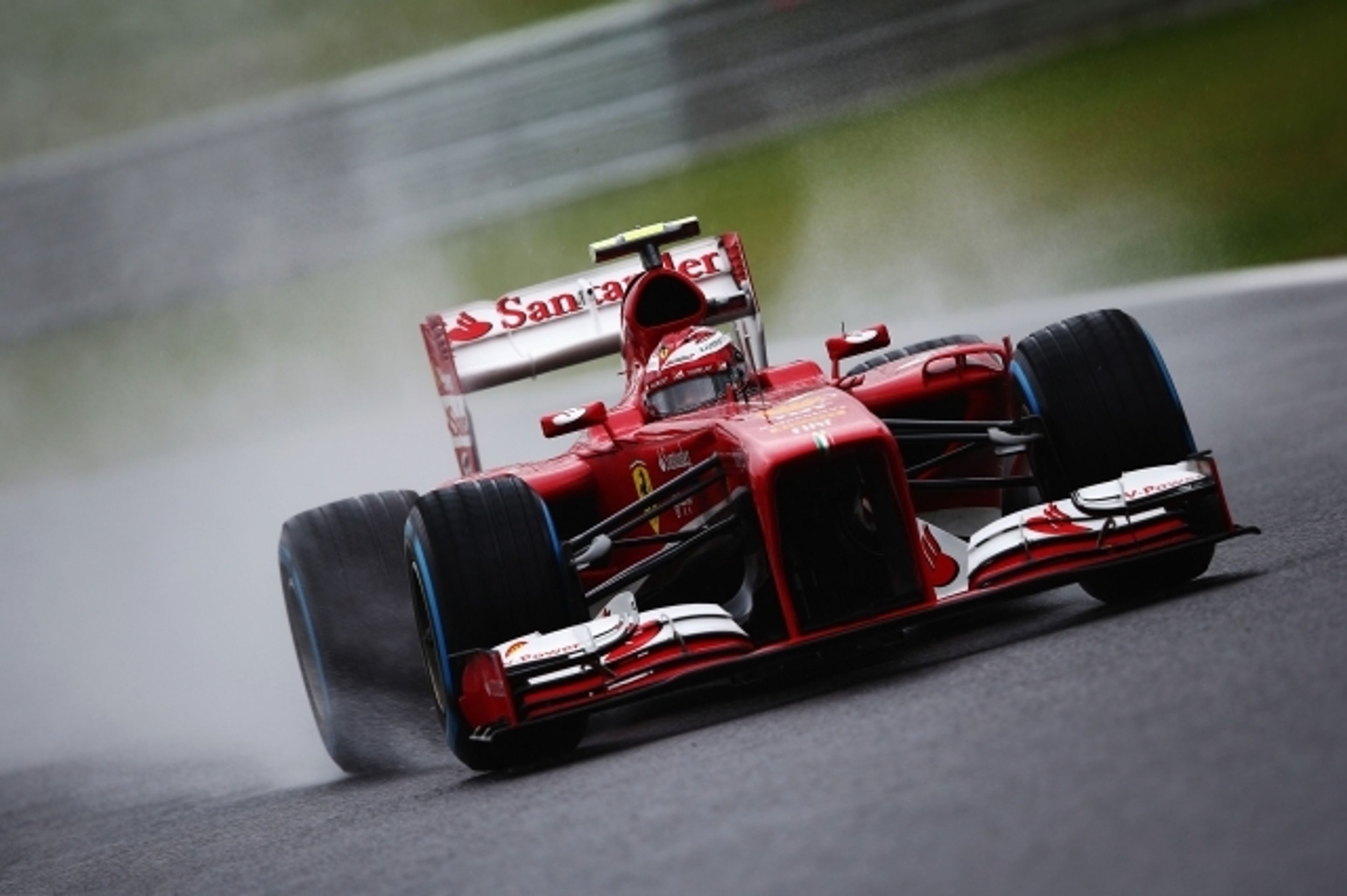 Kvalifikaci na Velkou cenu Brazílie F1 ovlivnil déšť - 5 - GALERIE: Kvalifikace na Velkou cenu Brazílie F1 propršela (3/8)
