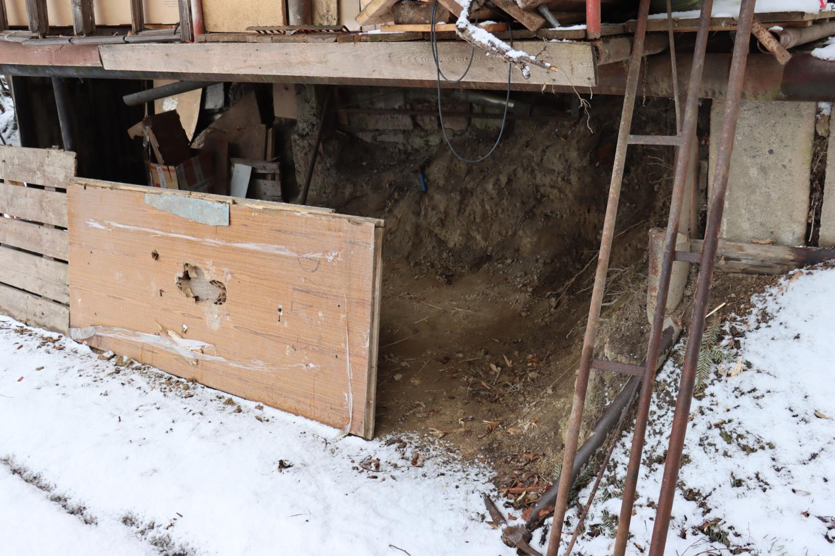 Únos a vydírání na Náchodsku - Únos a vydírání na Náchodsku (2/5)