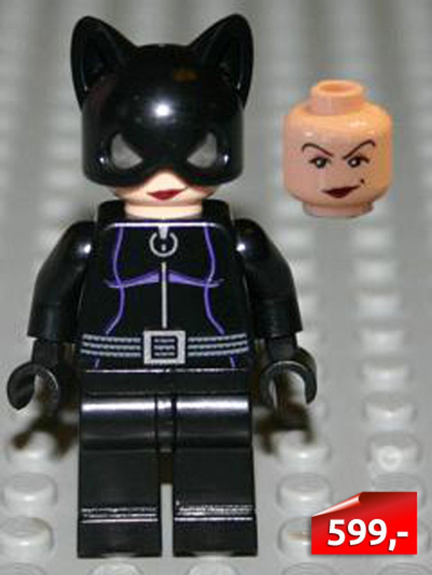 LEGO figurka Batman Catwoman - 599 Kč - GALERIE: Cenné LEGO figurky (3/12)