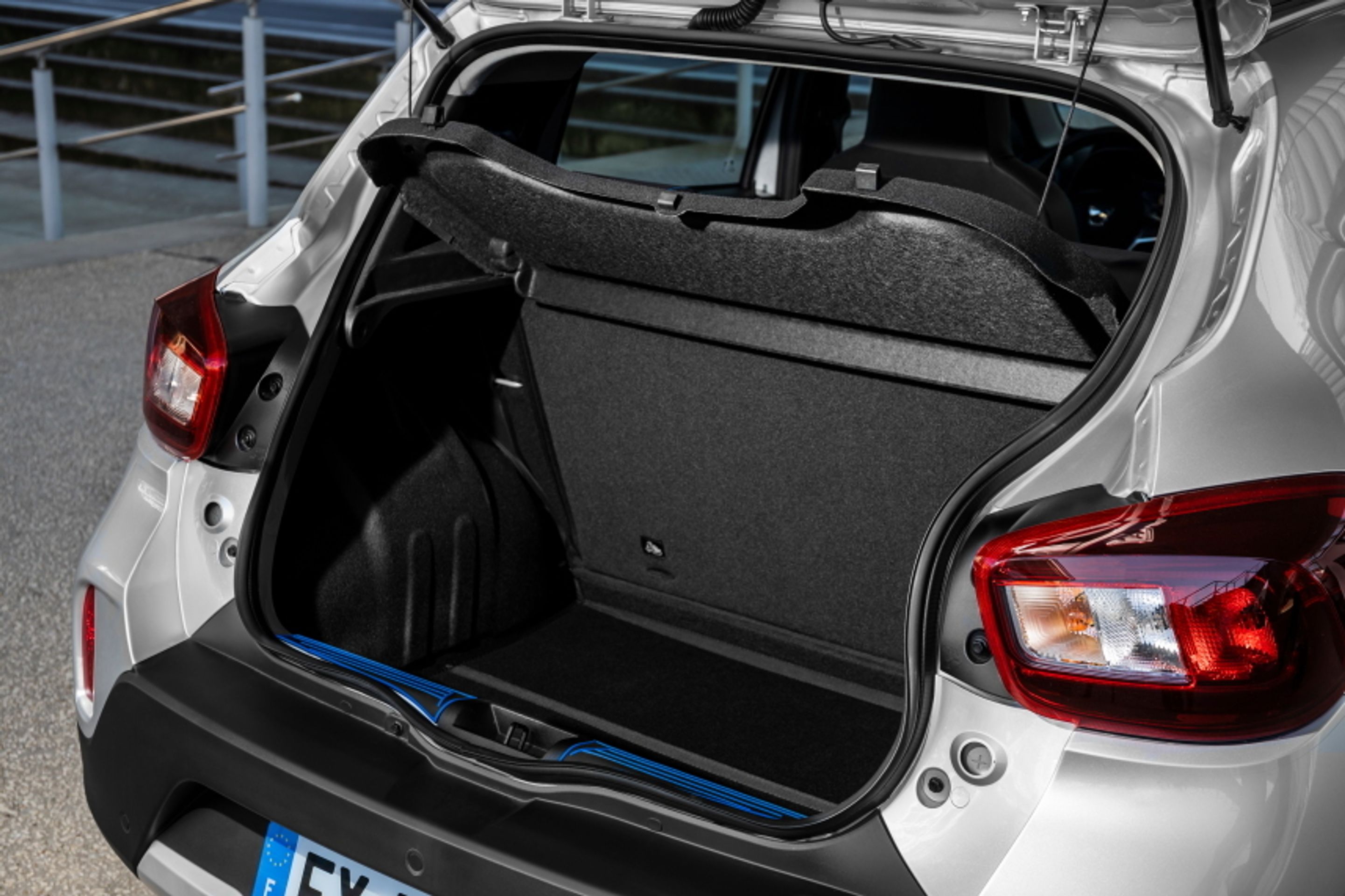 Dacia Spring - 29 - Fotogalerie: Dacia Spring má udělat rozruch mez elektromobily (14/23)