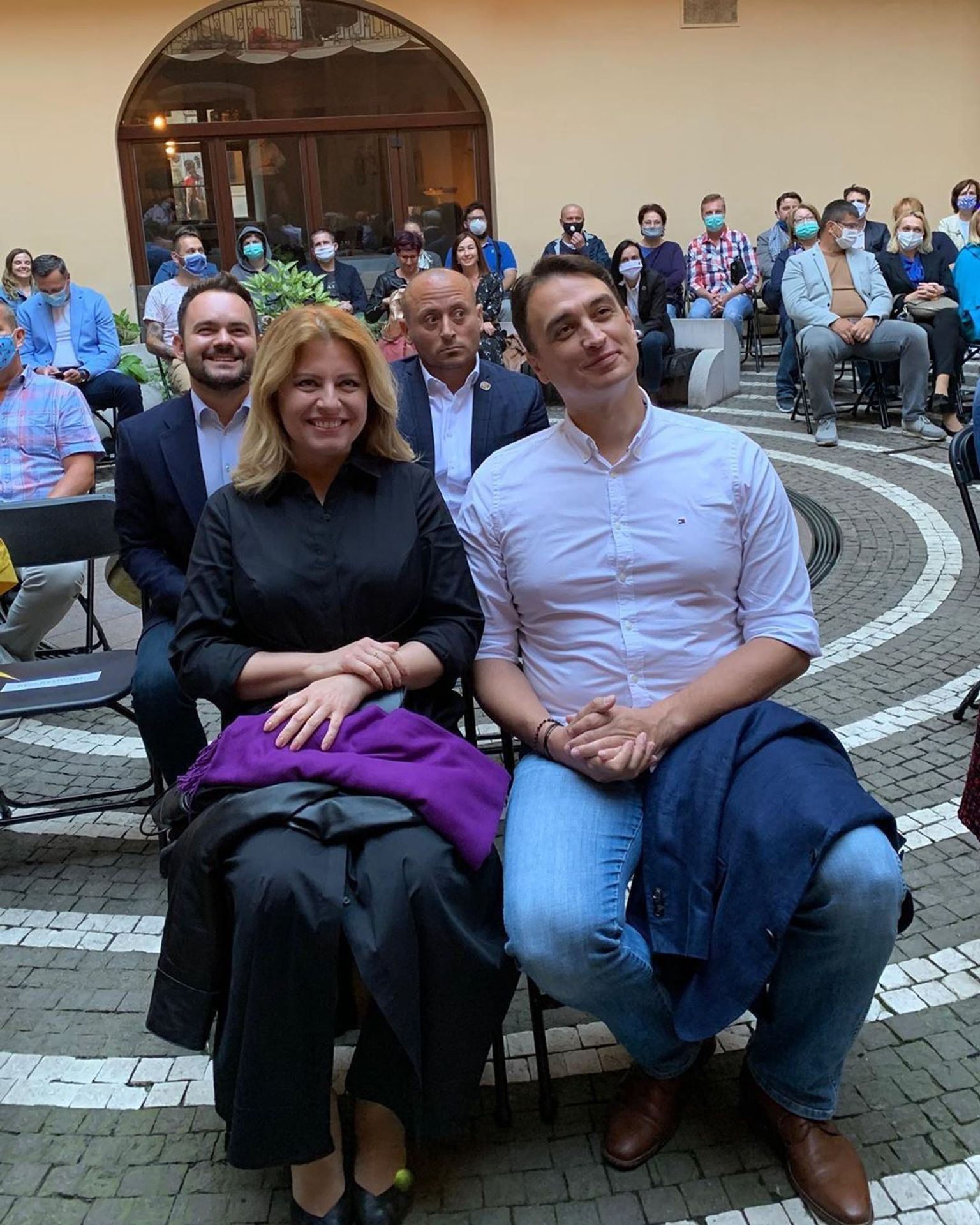 Zamilovaná prezidentka Zuzana Čaputová - 2 - GALERIE: Jak žije prezidentka Zuzana Čaputová (2/6)