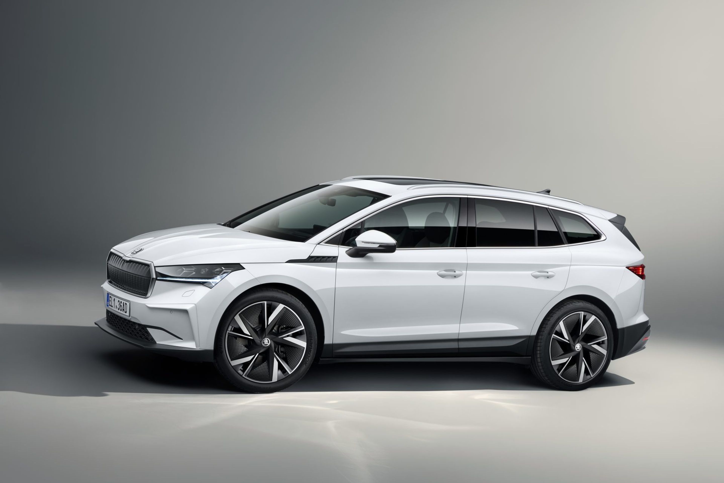 Škoda Enyaq iV - 12 - Fotogalerie: Nové elektrické SUV Škoda Enyaq iV (13/24)