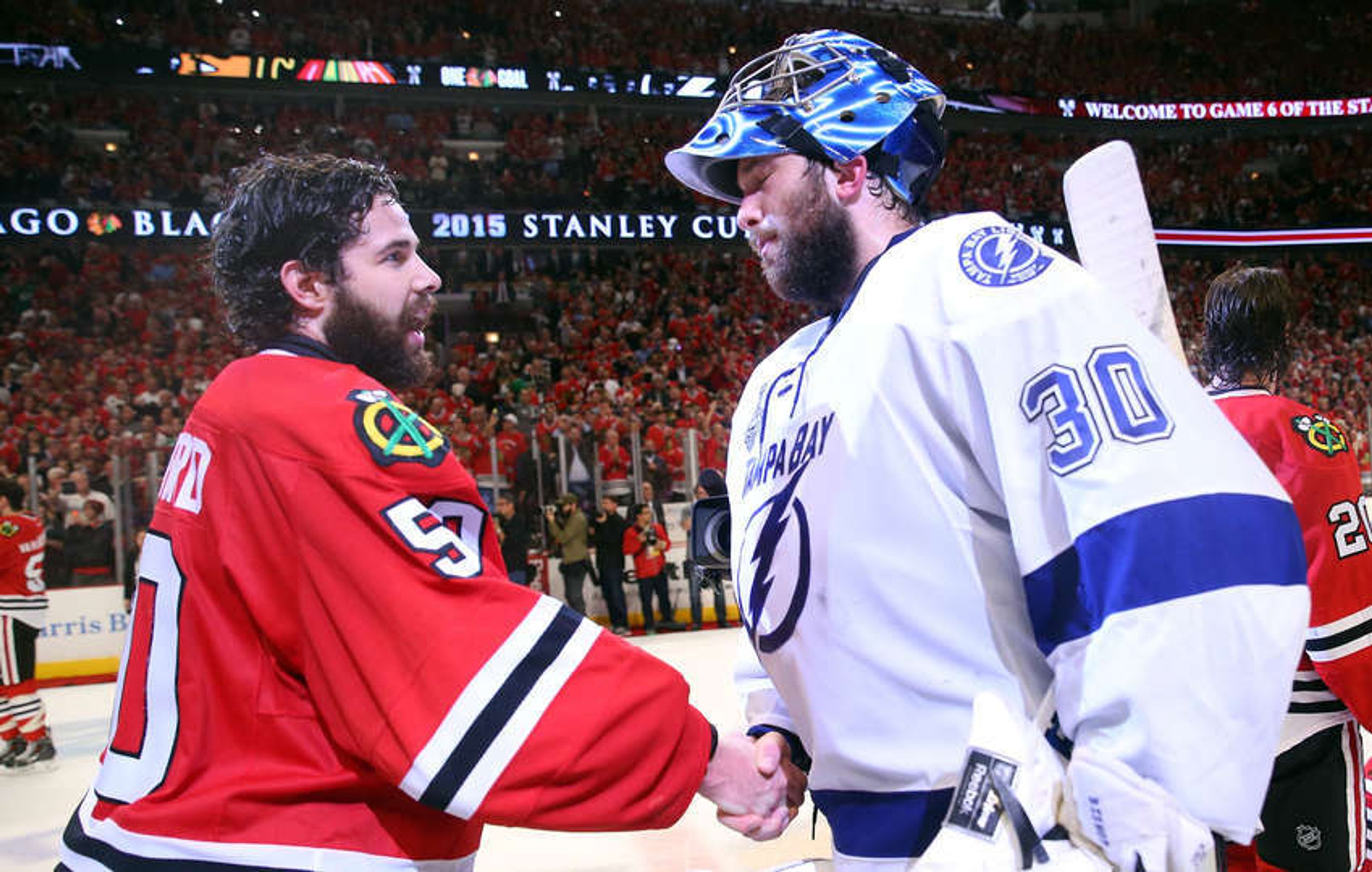 Chicago slaví svůj šestý Stanley Cup - 13 - GALERIE: Chicago získalo svůj šestý Stanley Cup (13/16)