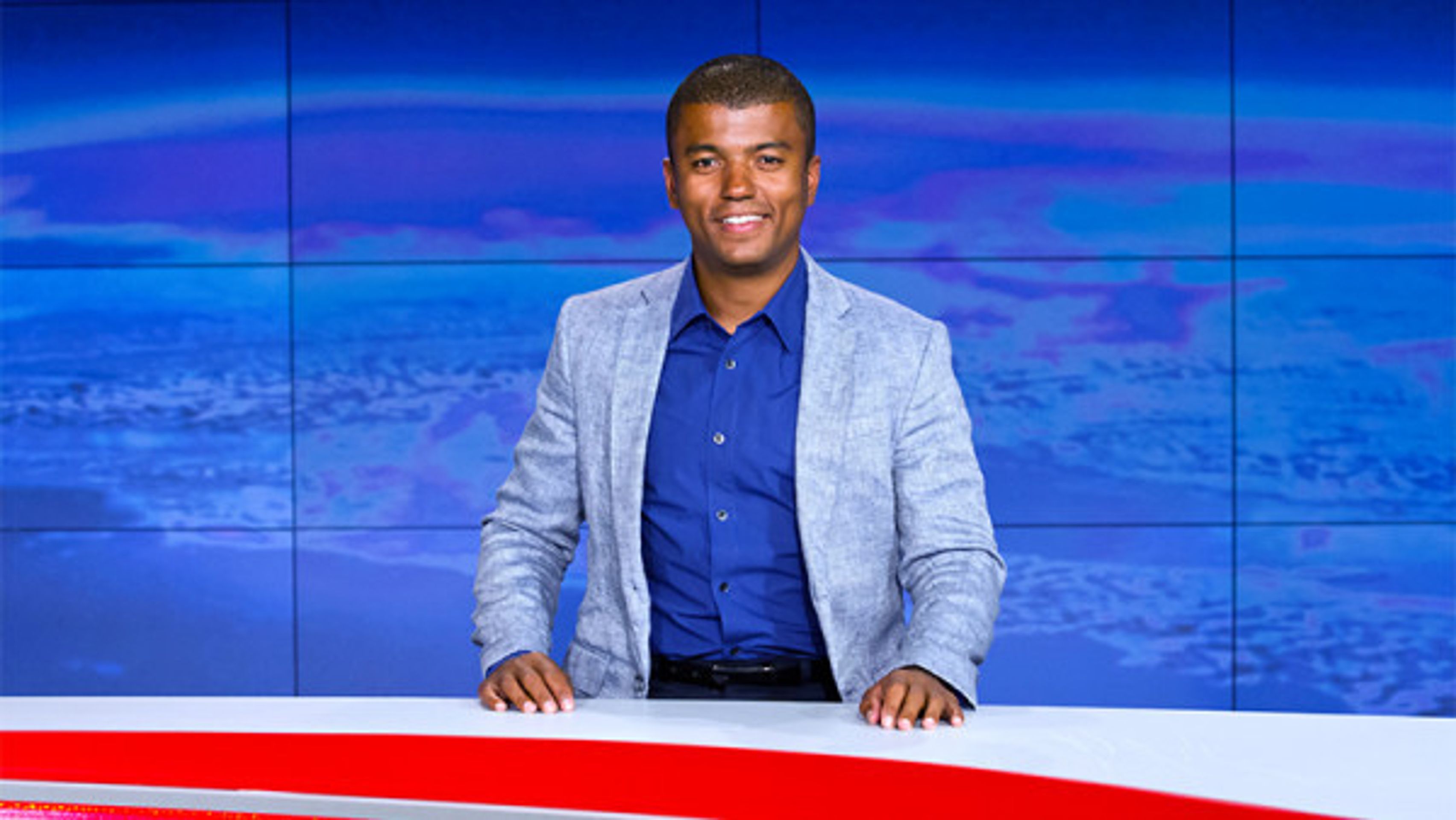 Rey Koranteng - 1 - GALERIE: Jak šel čas s Luckou a Reyem v Televizních novinách (11/12)