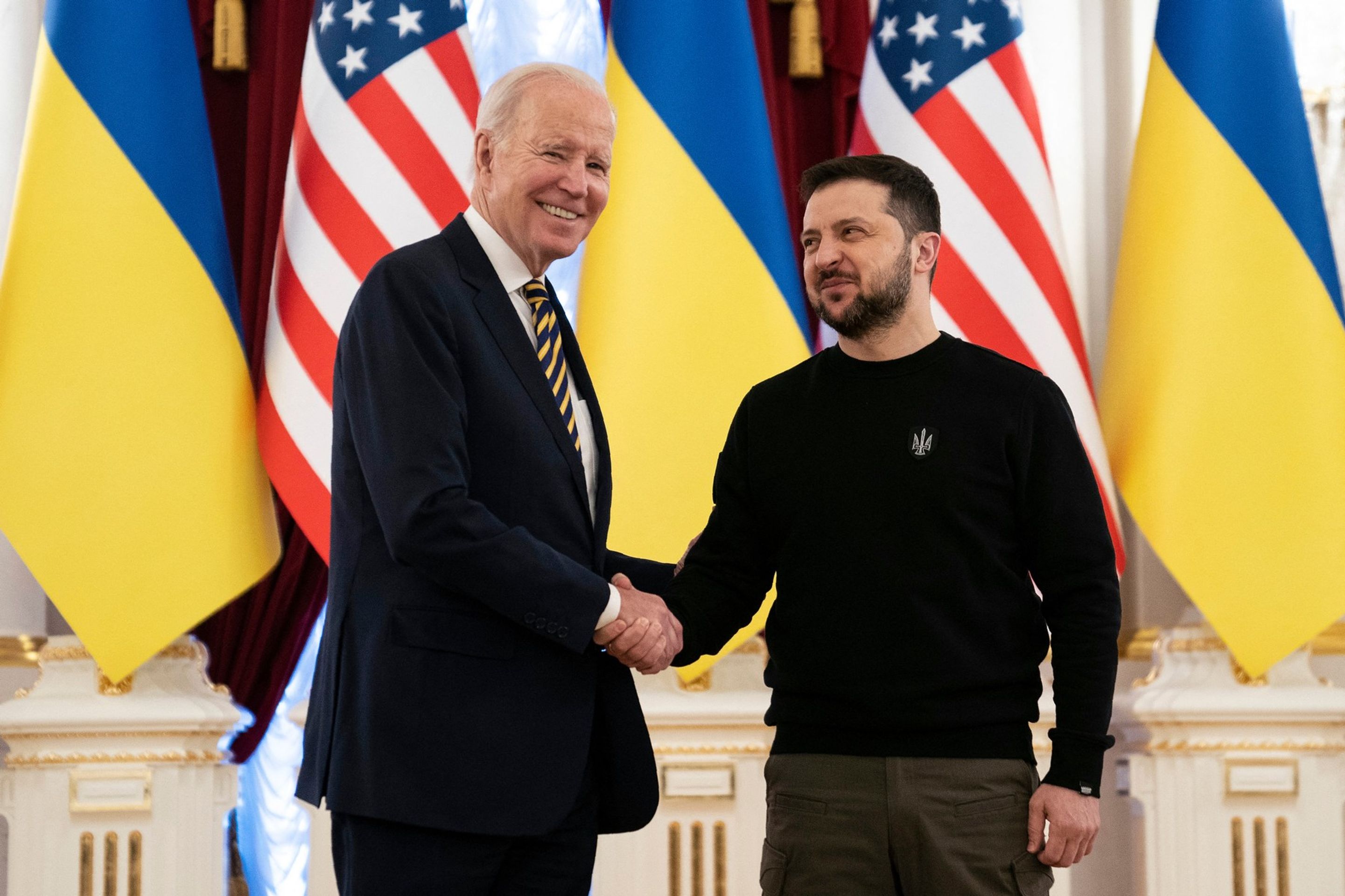 Joe Biden Volodymyr Zelenskyj - Prezident Joe Biden navštívil Ukrajinu (13/19)