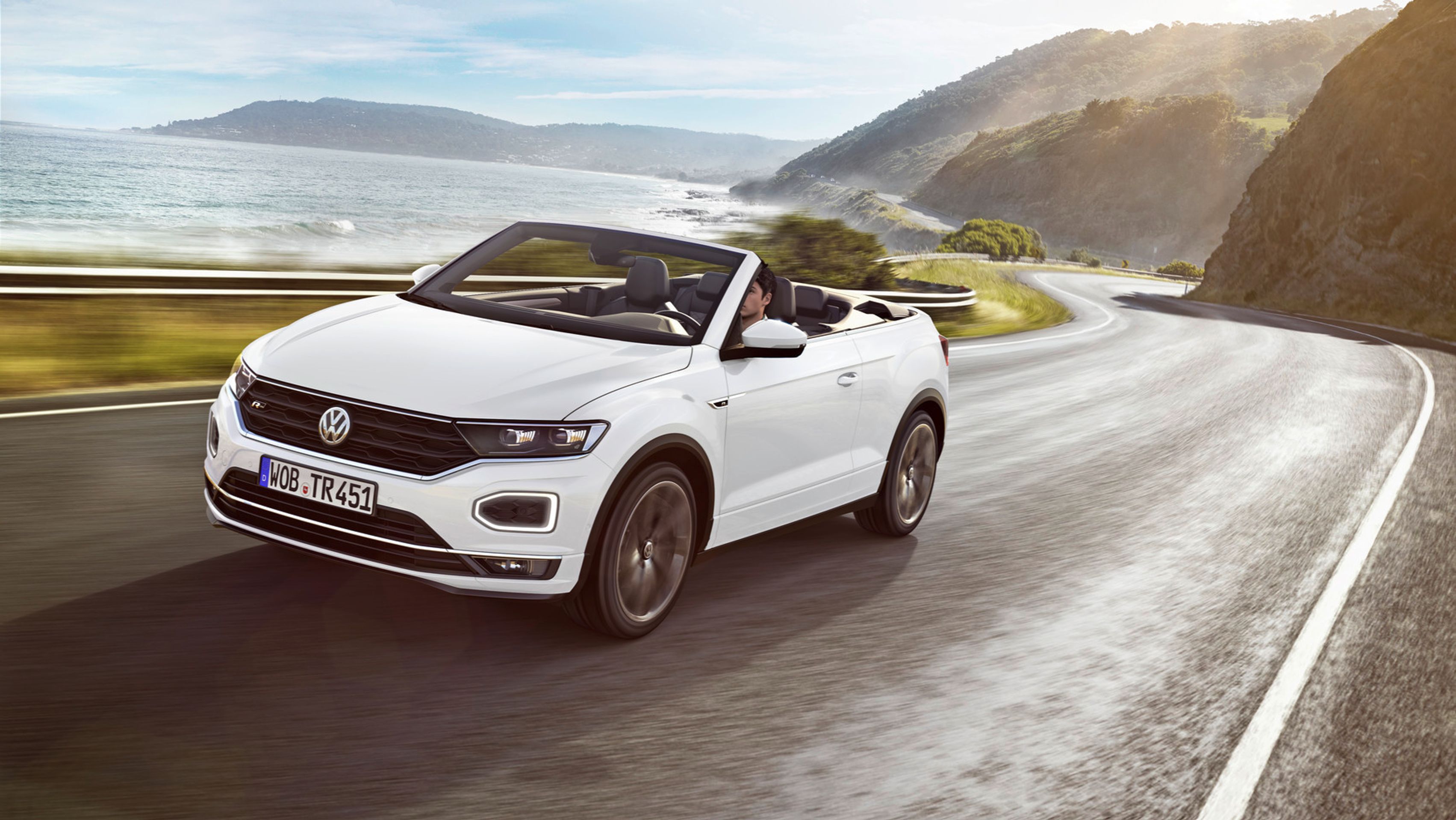 Nový T-Roc Cabriolet - 33 - Fotogalerie: Crossover VW T-Roc přijde o střechu (11/16)