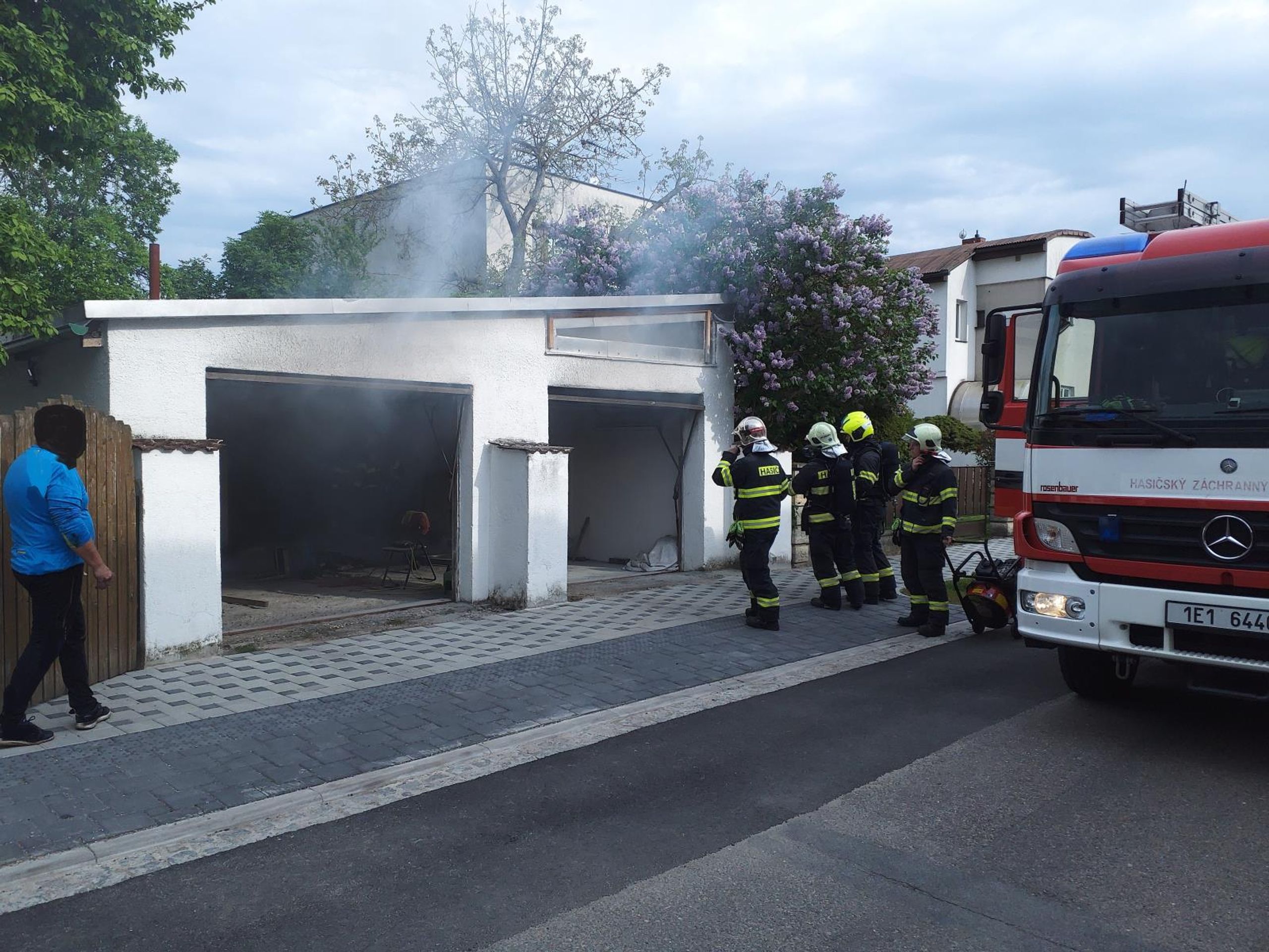 Požár fotovoltaiky v Pardubicích - Požár fotovoltaiky v Pardubicích (2/4)