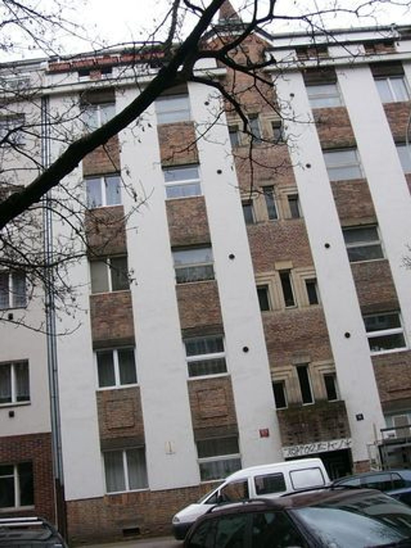 Byt 2+1 v Praze - Vršovicích, ulice Sámova - 2 - GALERIE: Byt 2+1 v Praze - Vršovicích, ulice Sámova (1/4)