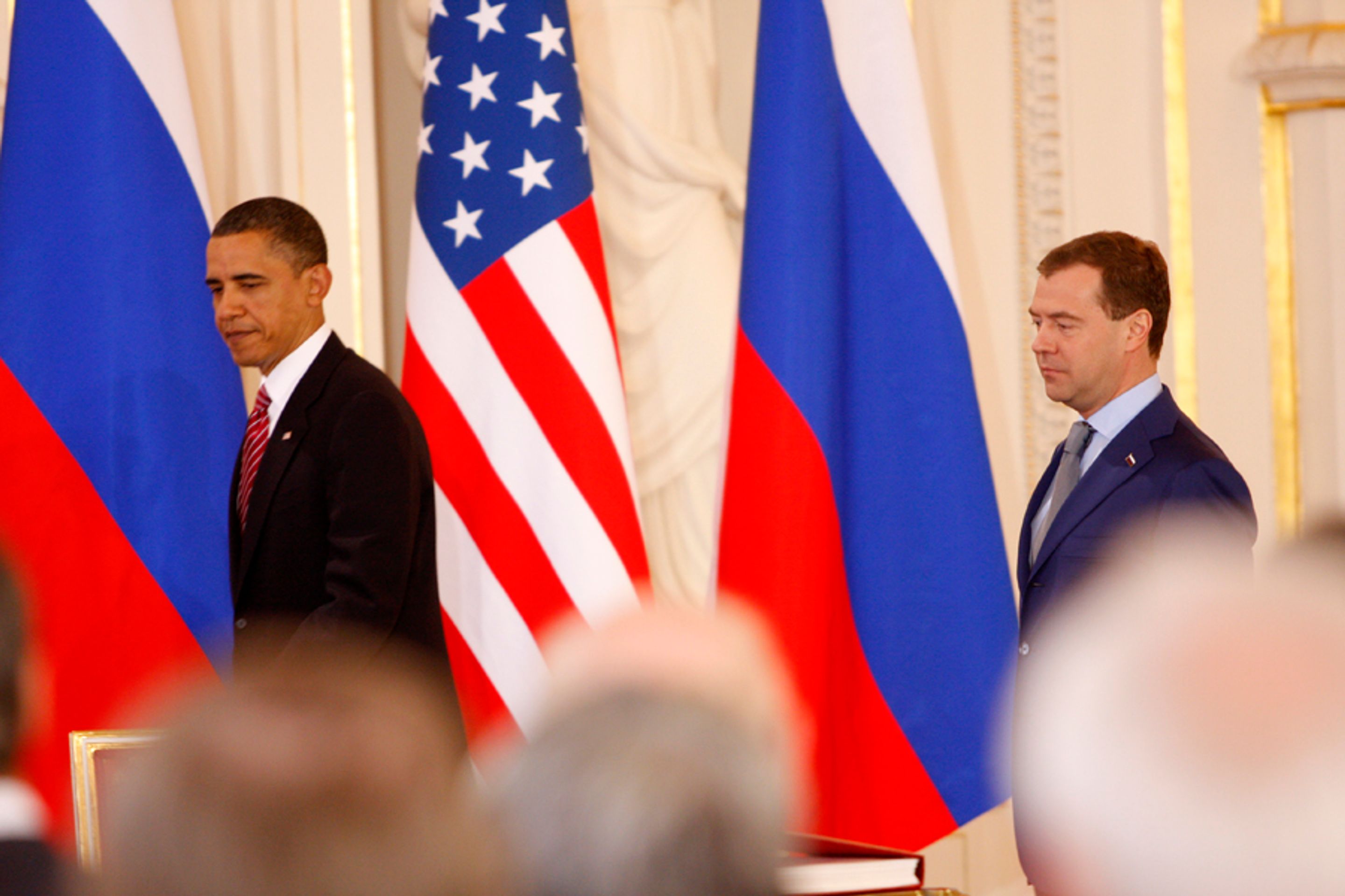 Obama a Medveděv-3 - GALERIE: Obama a Medveděv podepisují smlouvu o odzbrojení (8/26)