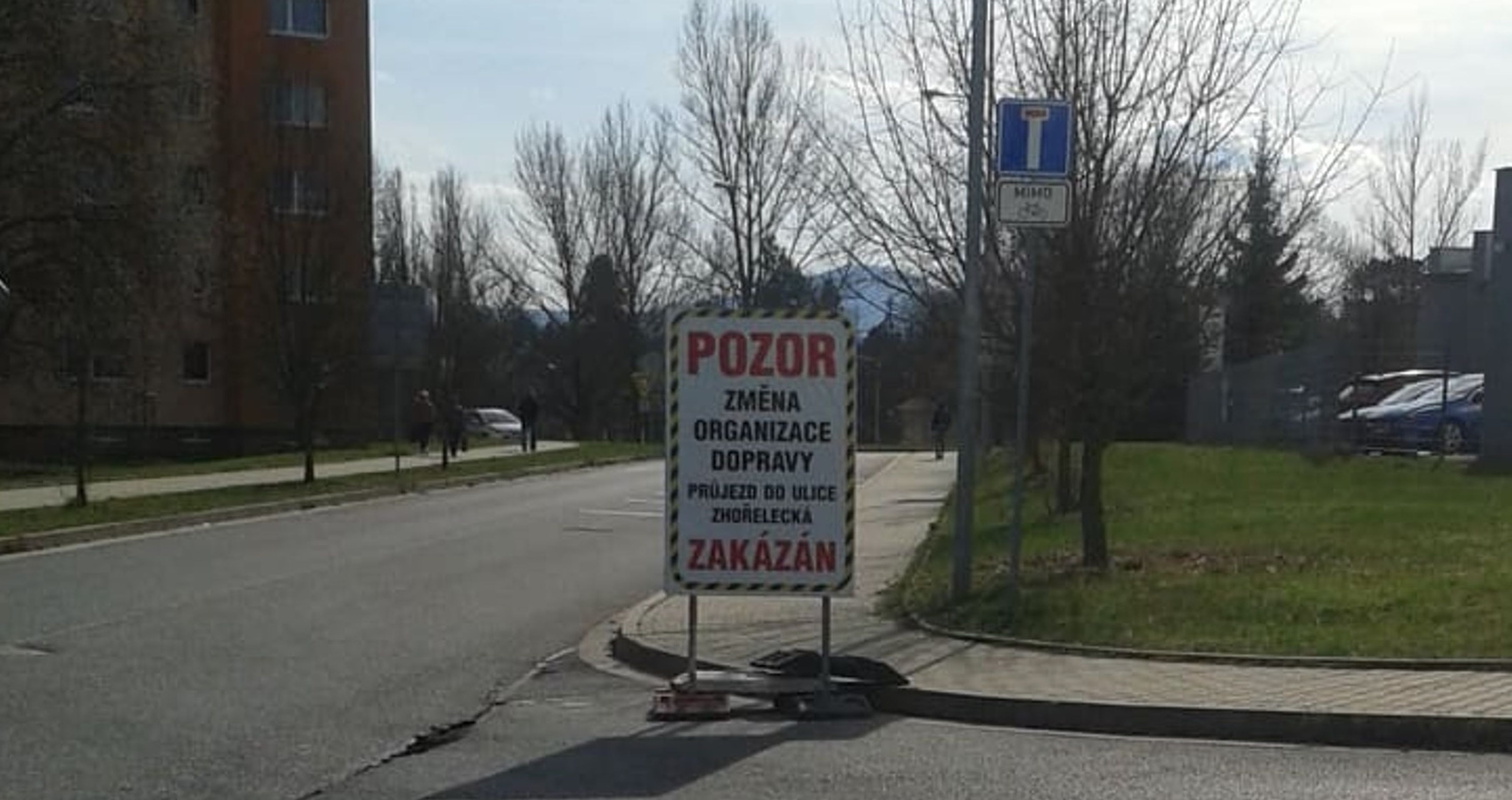 Jednosměrka Sluneční ulice - Jednosměrka ve Slunečné (3/5)