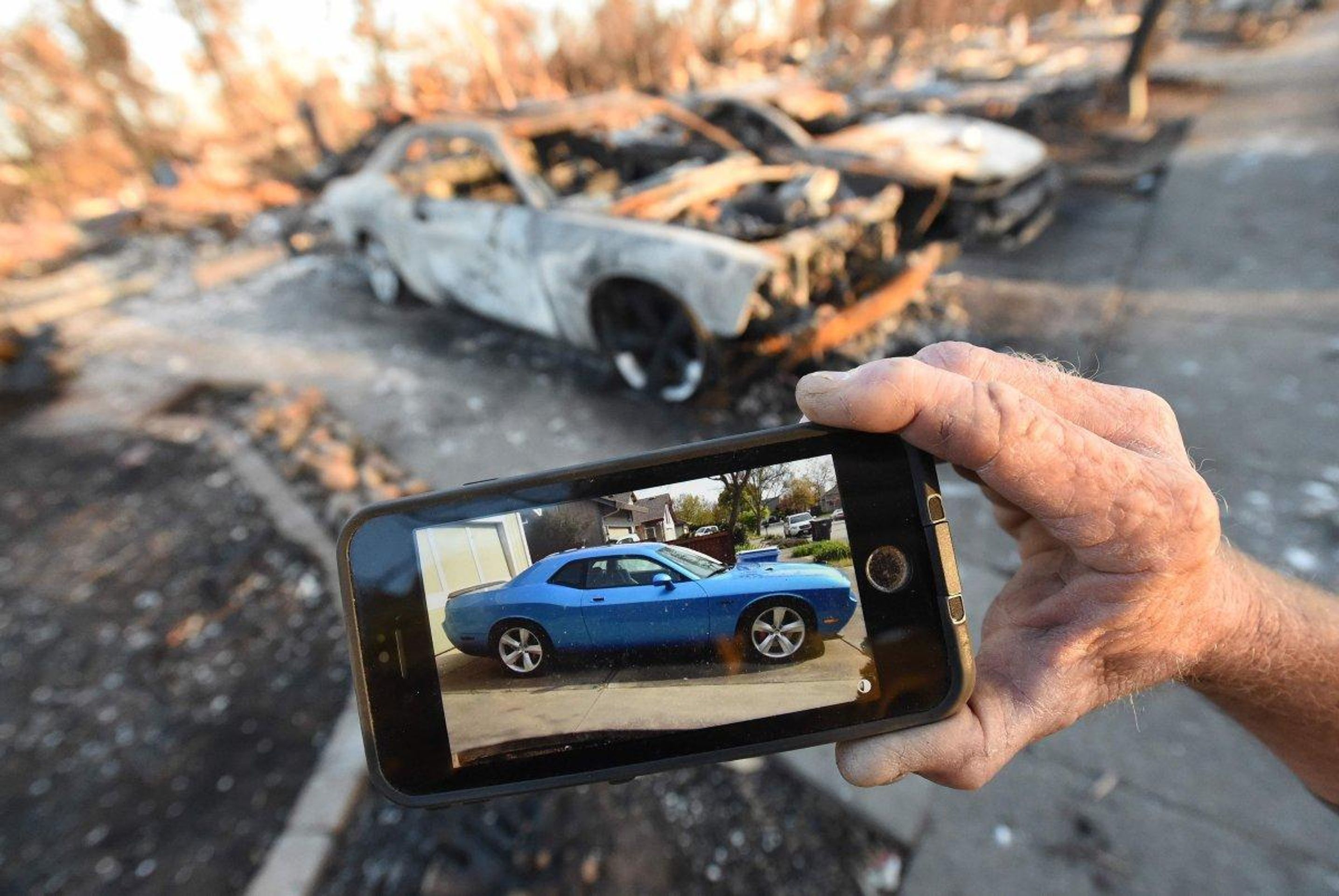 požár - 6 - FOTOGALERIE: Požáry v Kalifornii zničily i sbírku klasických aut (3/4)