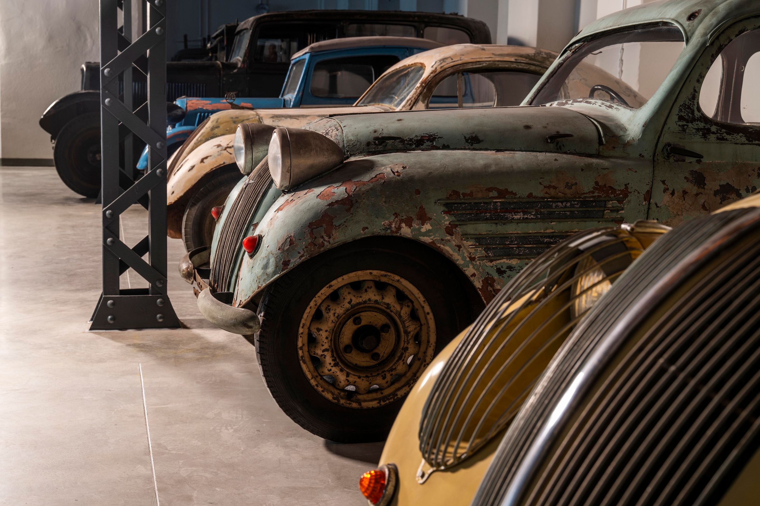 Unikátní historické vozy v nové expozici Škoda Muzea - Škoda Muzeum ukáže unikátní historické vozy před renovací (3/48)