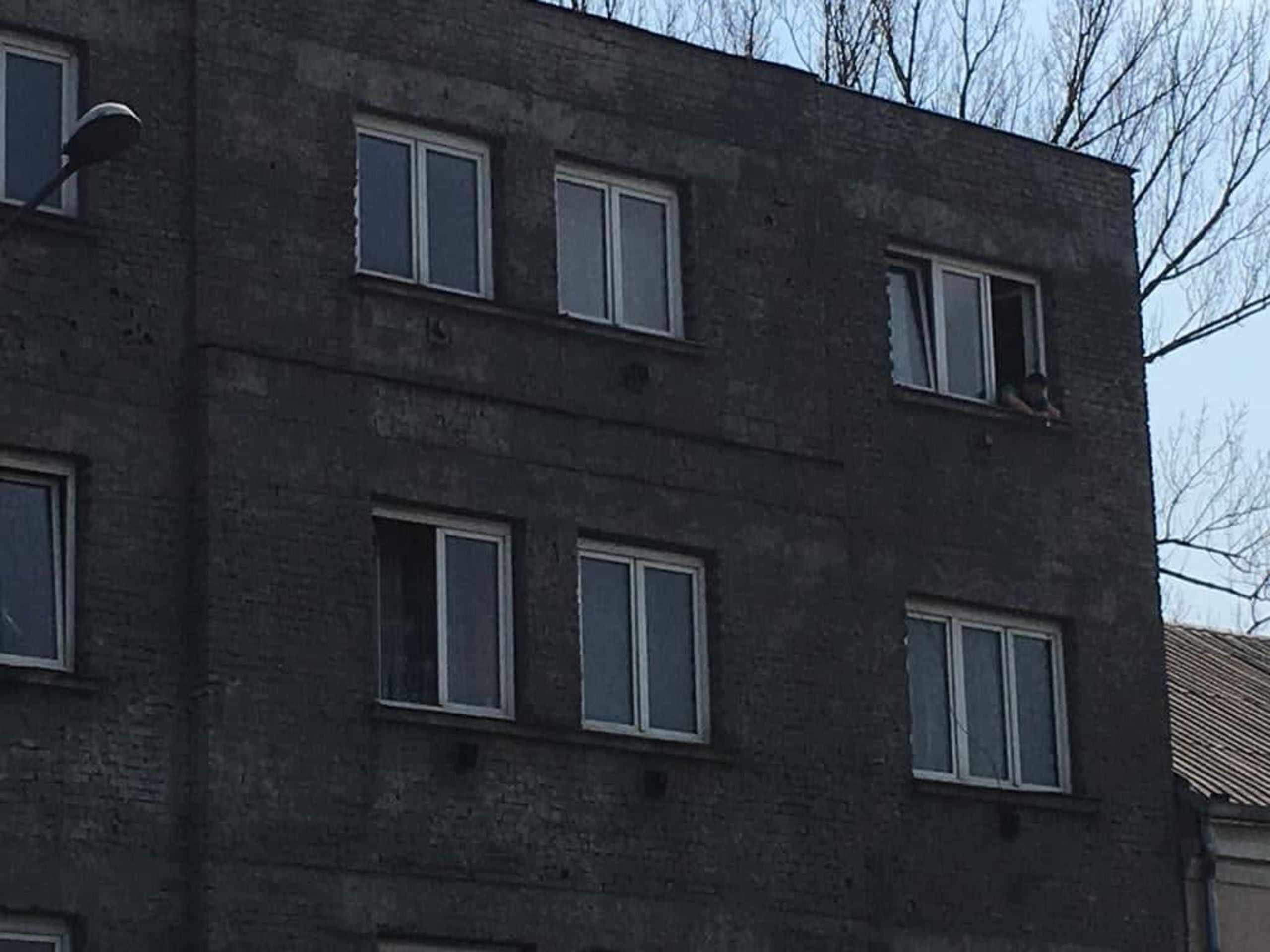 Dům v Přerově, odkud vypadlo dítě - 4 - GALERIE: Dům v Přerově, odkud vypadlo dítě (1/4)