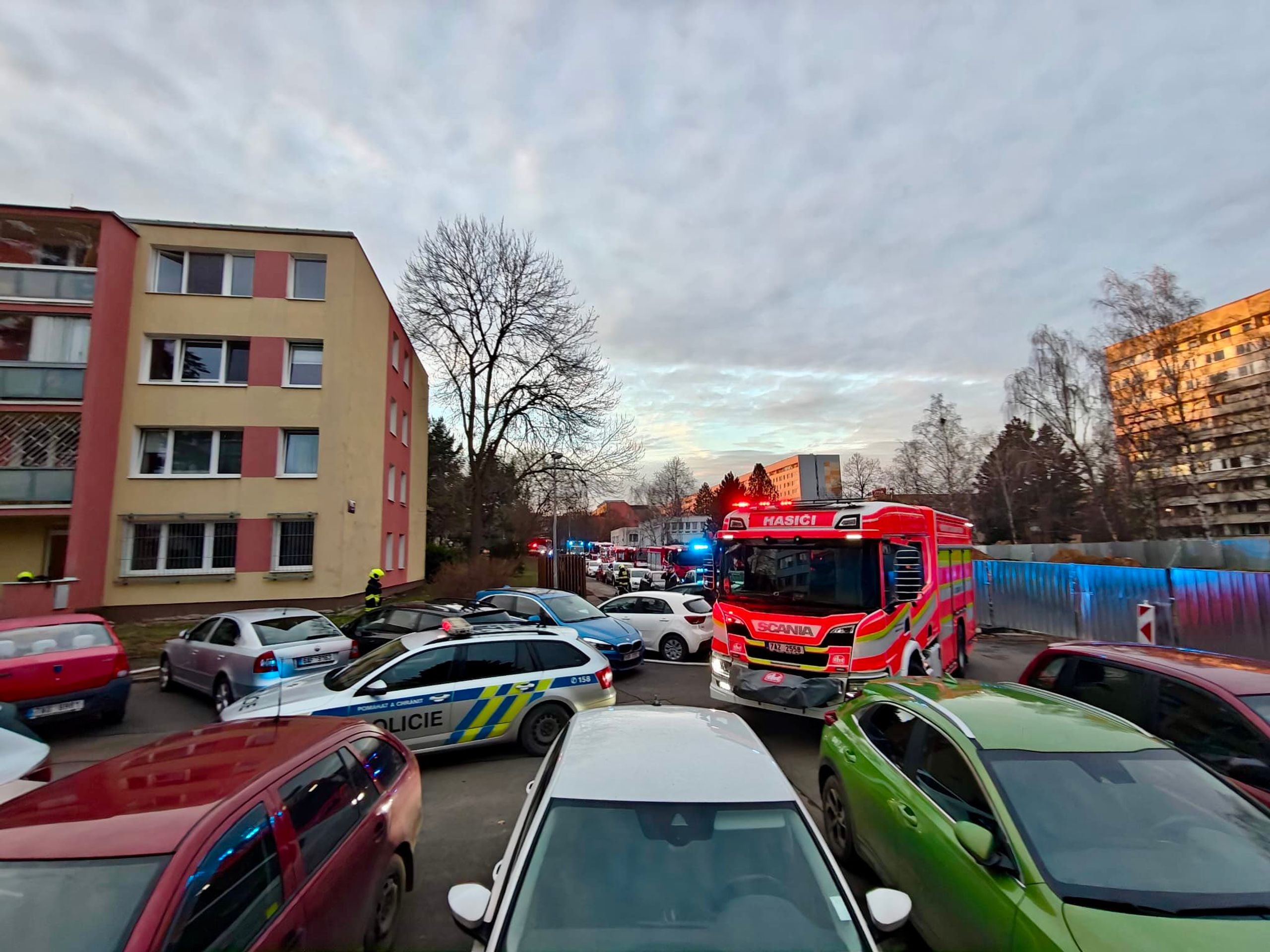 Požár v Bohušovické ulici v Praze 9, 25. 1. 2025 - Požár Praha 9, 25. 1. 2025 (1/6)