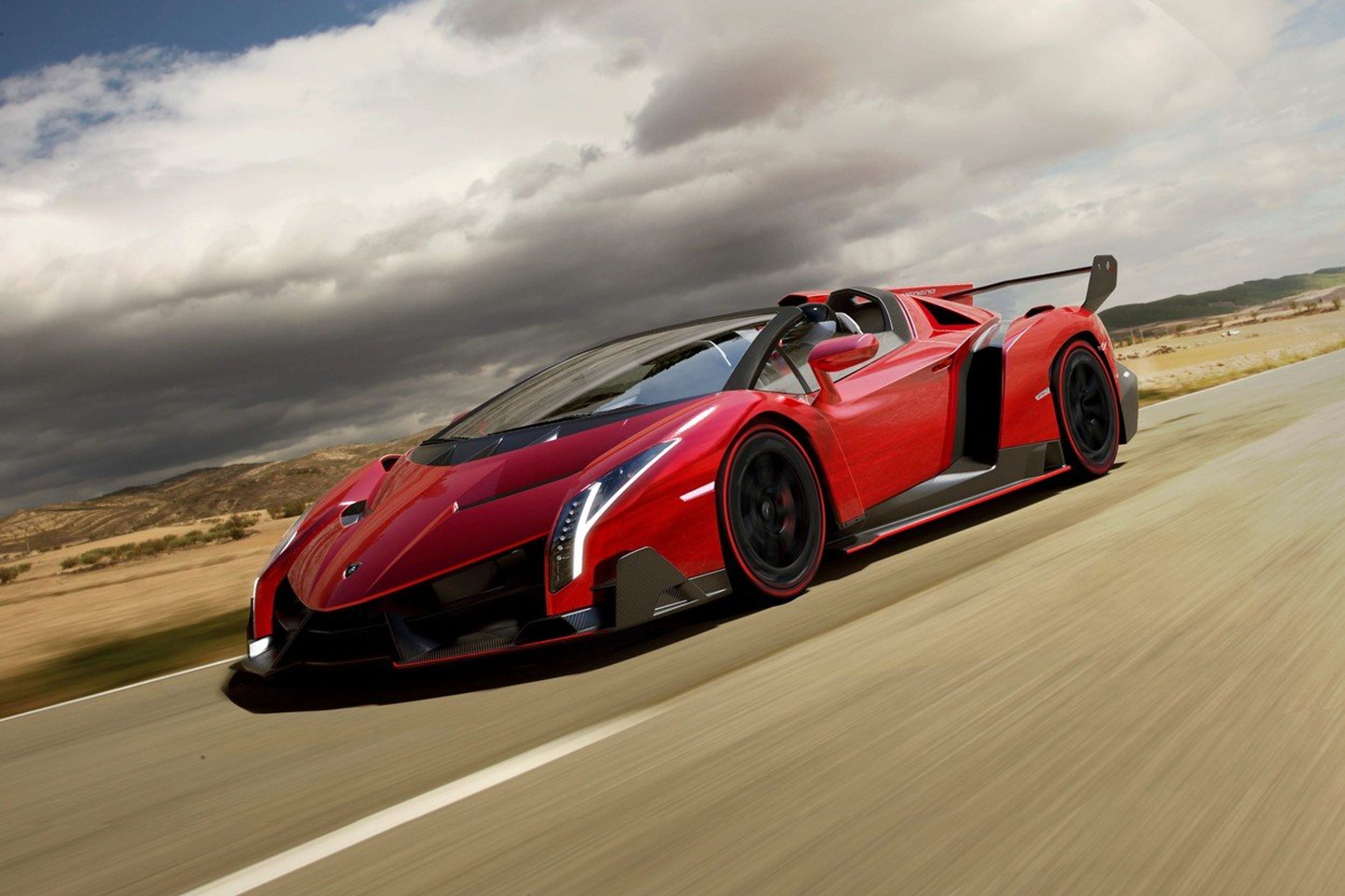 Lamborghini Veneno Roadster - GALERIE: 10 nejdražších osobních automobilů světa (3/10)