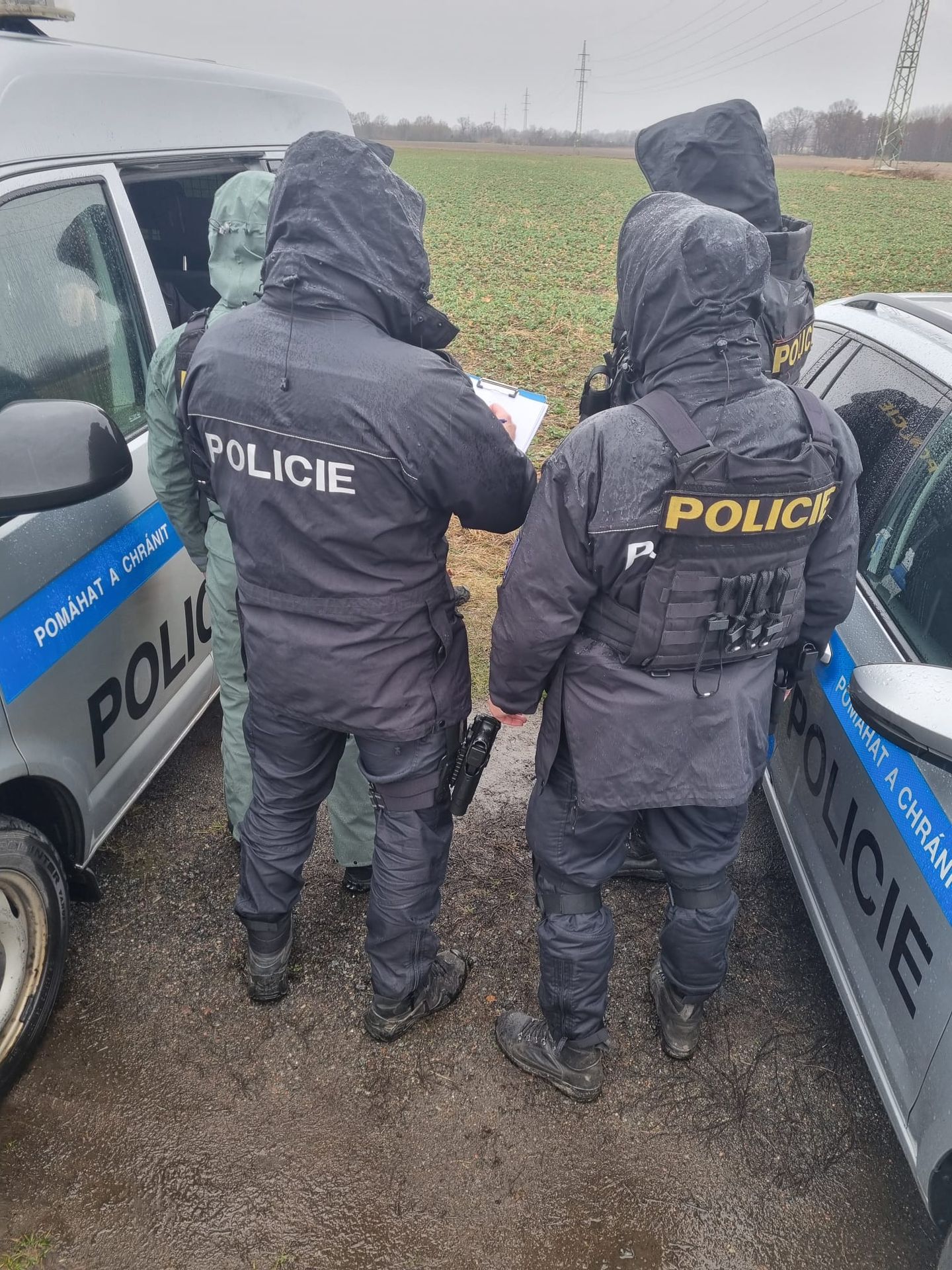 Policejní pátrání po 15leté Gabriele (3) - Policejní pátrání po 15leté Gabriele (2/3)