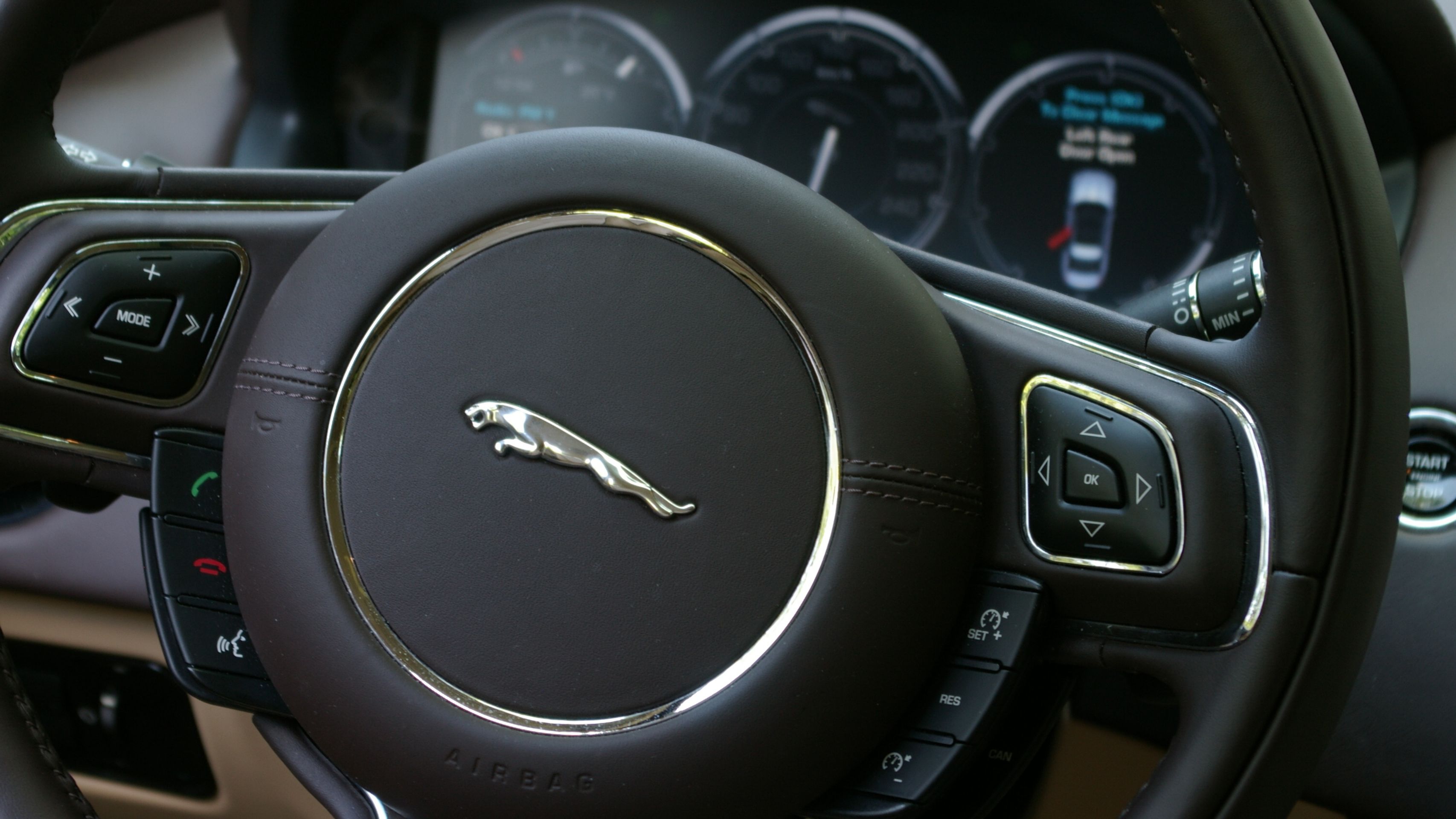 Jaguar XJ - 11 - GALERIE Jaguar XJ (11/12)