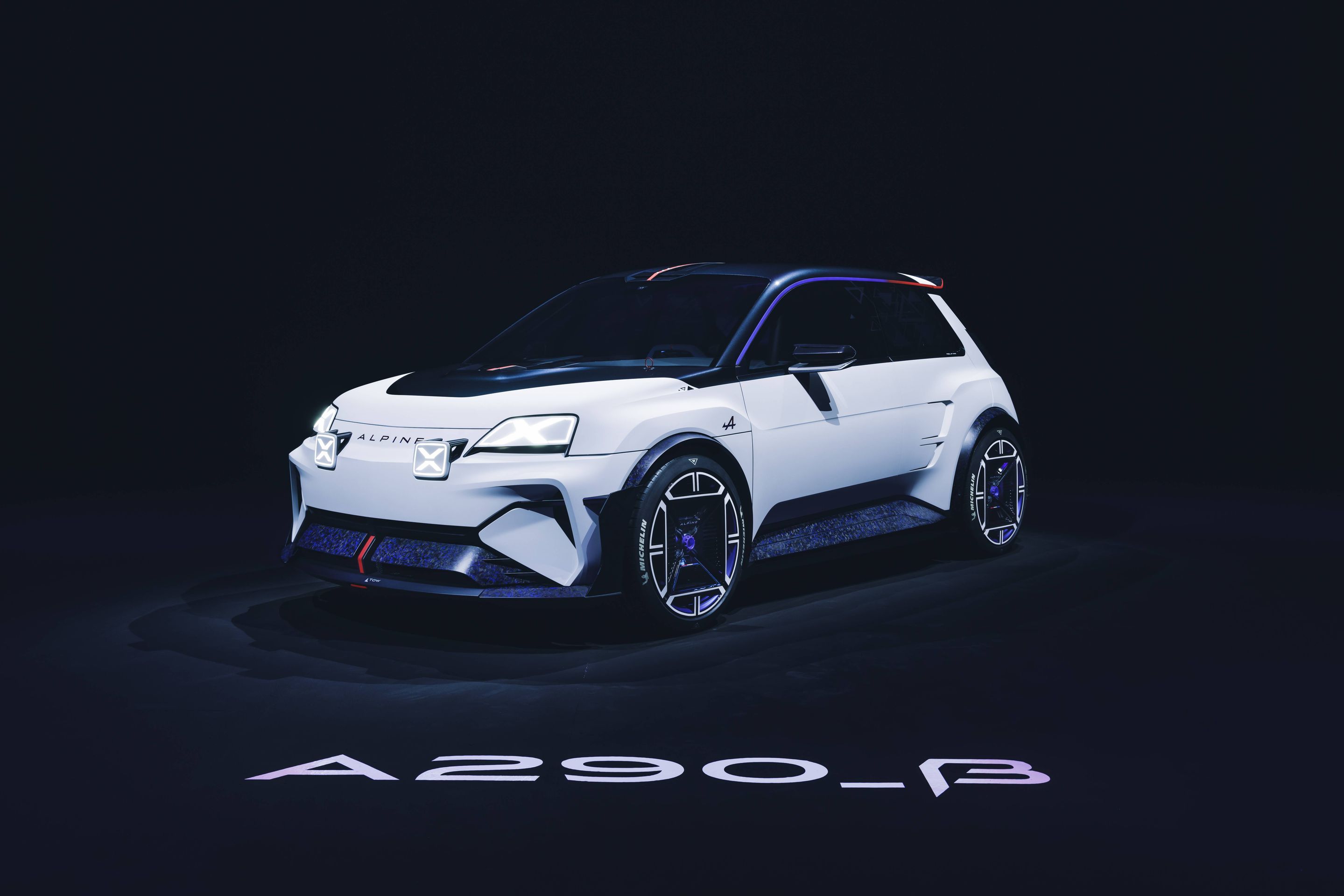 Alpine A290 Beta - Značka Alpine představila koncepční hot hatch A290 Beta (4/18)